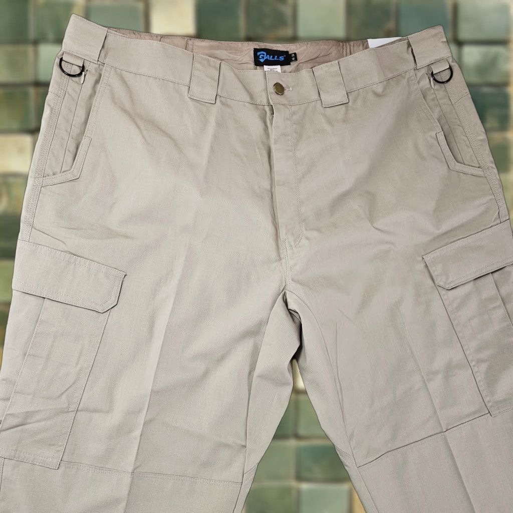 Vintage Galls Mens Cargo Pants 44x34 Khaki Ripstop Workwear Pockets Pants Regular Straight Cargo Vintage No Size US 44 / EU 60 - 1 Thumbnail