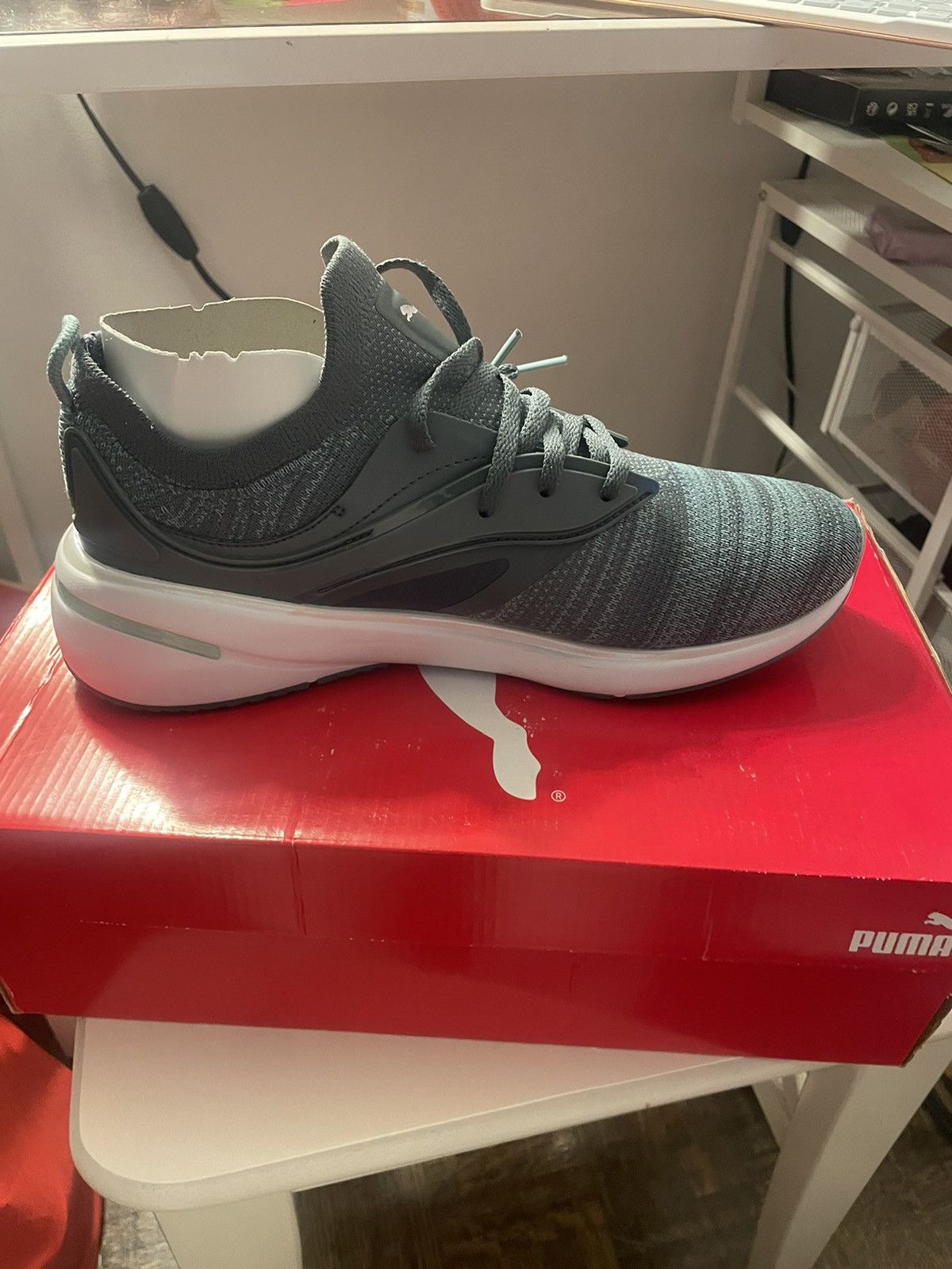 Puma Puma runners- size 9 Size US 9 / IT 39 - 1 Thumbnail