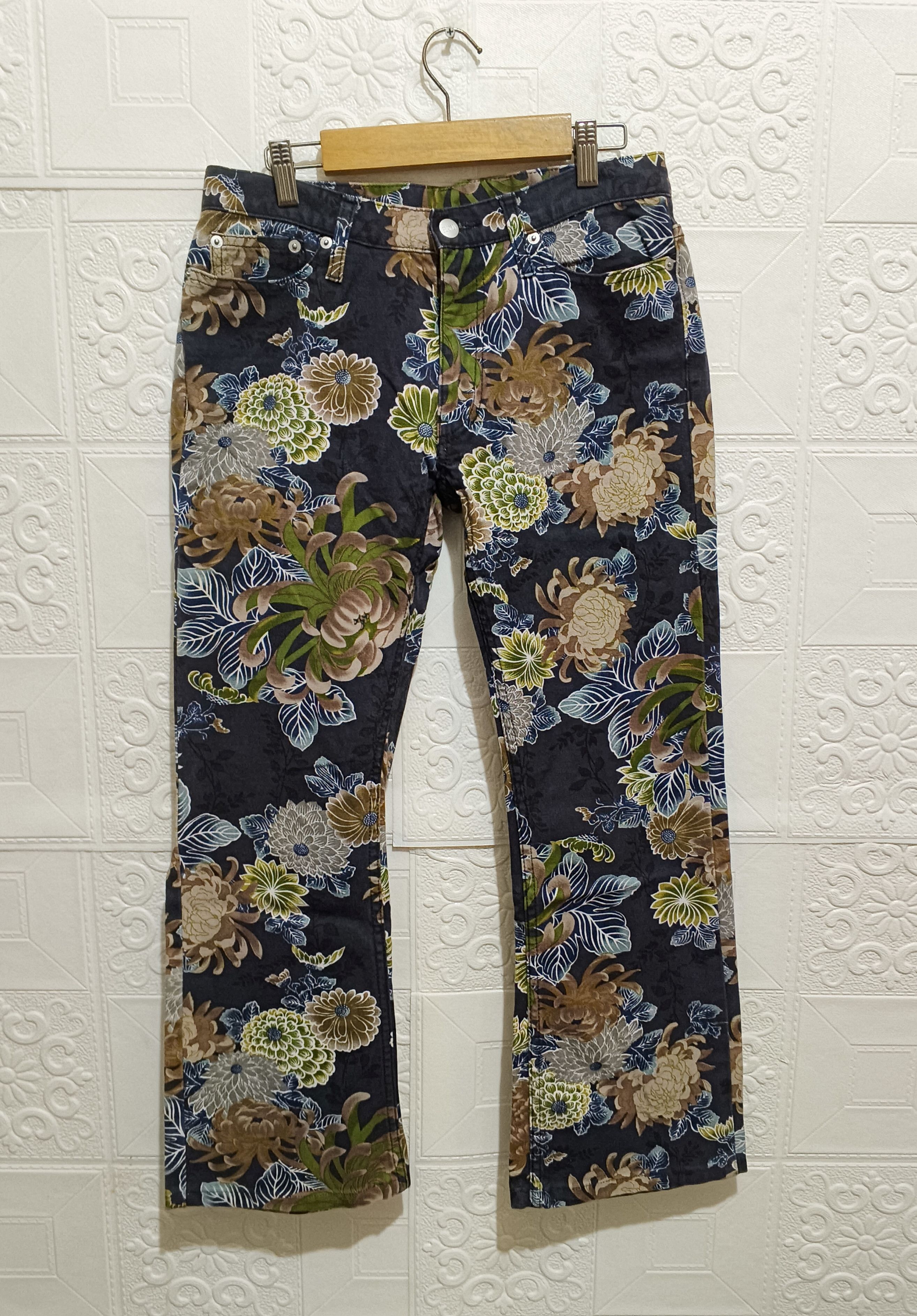 Japanese Brand GLAMDY FLORAL JEANS Size 31" - 1 Thumbnail
