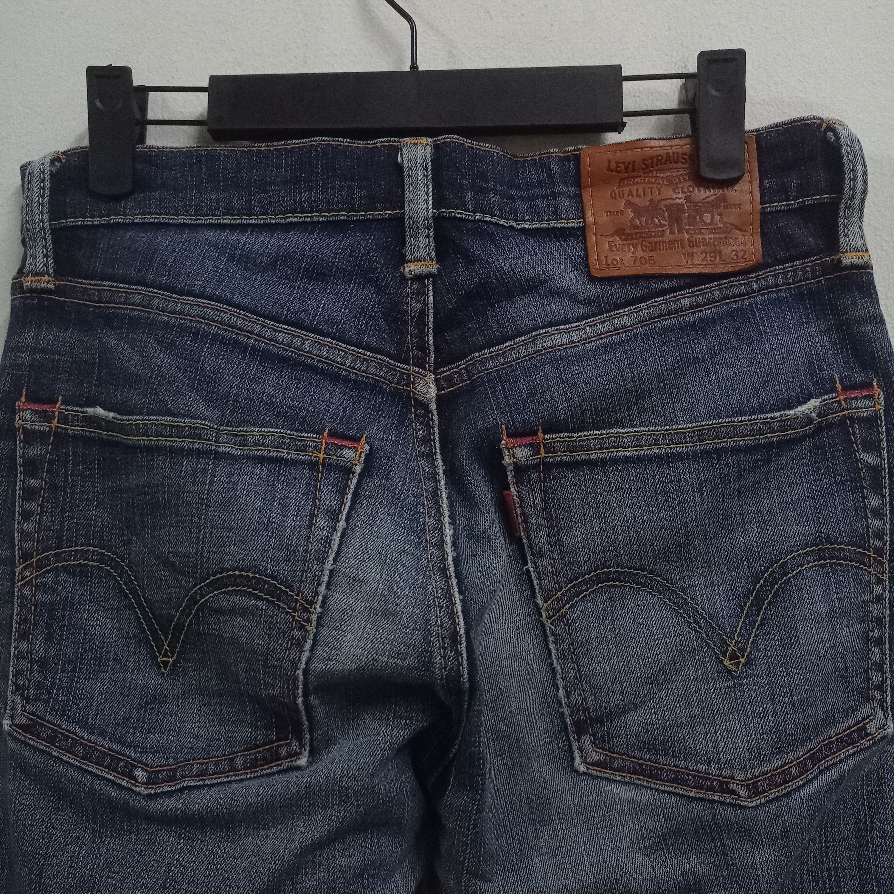 Levi's × Levi's Vintage Clothing Vintage 90s Levis 705 Blue Wash Distressed Loose Jeans Size US 30 / EU 46 - 7 Thumbnail
