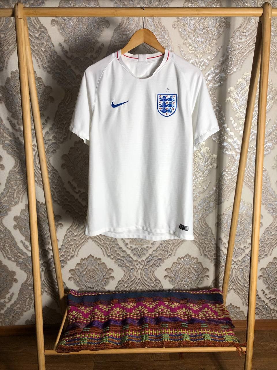 Nike VINTAGE NIKE ENGLAND SOCCER JERSEY MANCHESTER RETRO Y2K 90s Size US L / EU 52-54 / 3 - 1 Thumbnail