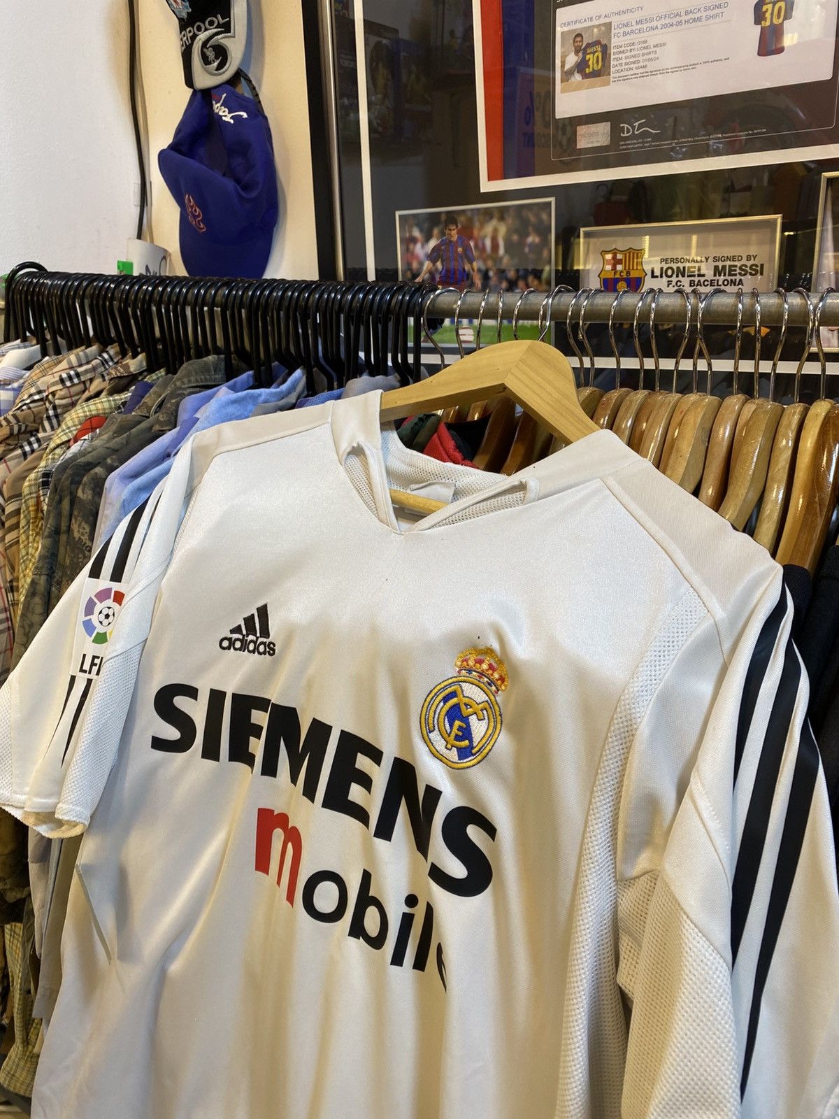 Adidas Vintage Real Madrid CF Home Kit BECKHAM 7 Size US M / EU 48-50 / 2 - 5 Thumbnail