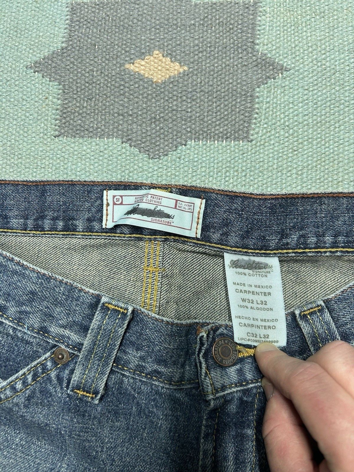 Vintage Levi’s carpenter jeans workwear skater baggy wide y2k 33x31 Size US 33 - 8 Thumbnail