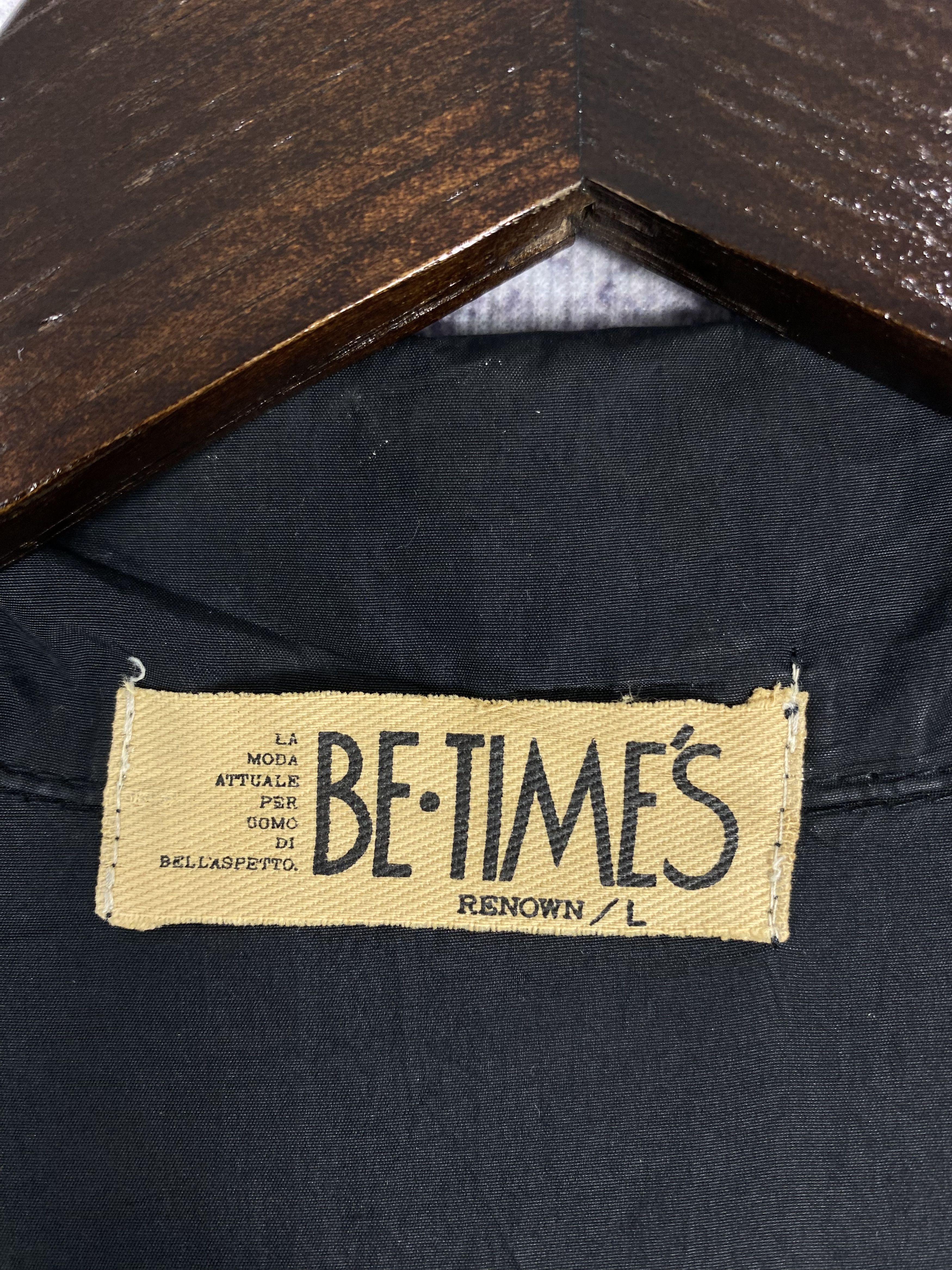 Japanese Brand Vintage Renown Many Bandage Zip Up Light Nylon Jacket Size US L / EU 52-54 / 3 - 7 Thumbnail