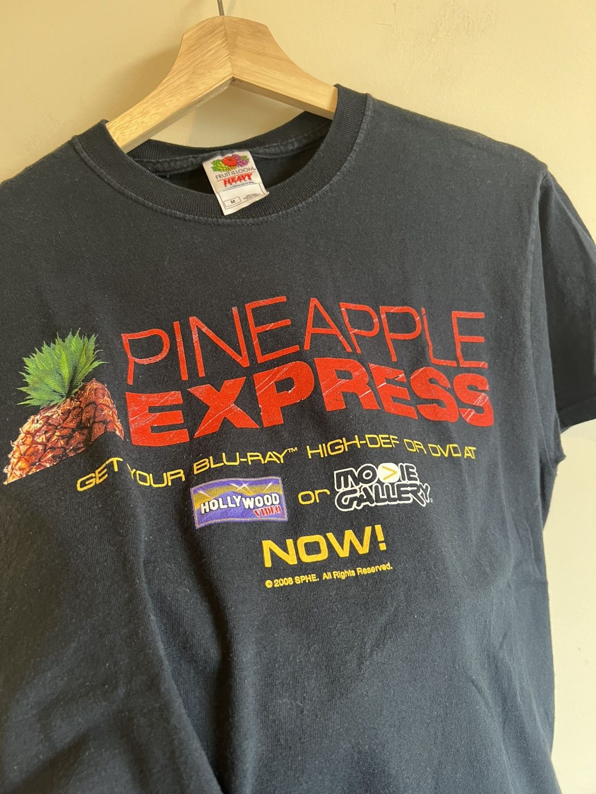 Fruit Of The Loom RARE 2008 Pineapple Express Movie Promo tee Size US M / EU 48-50 / 2 - 3 Thumbnail