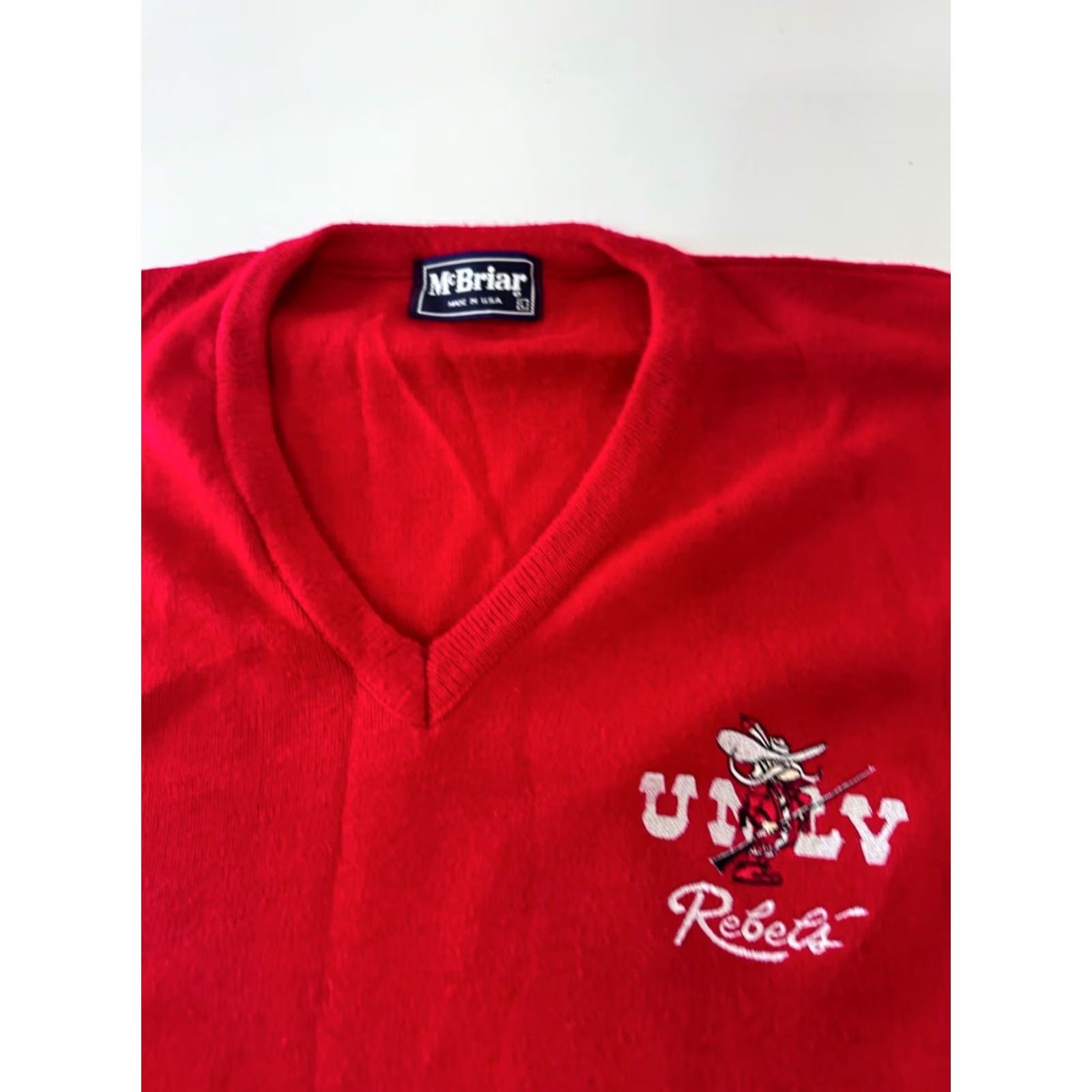 Vintage VINTAGE UNLV Rebels SWEATER Large L 1990s Mens Size US L / EU 52-54 / 3 - 5 Thumbnail