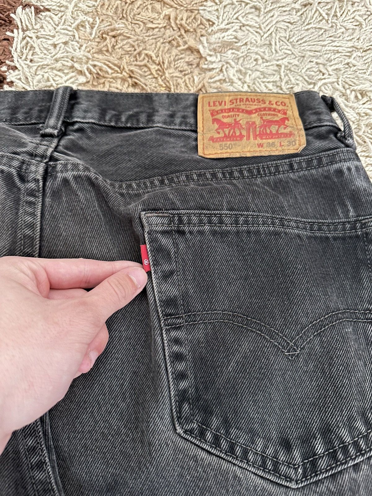 Levi's Vintage Clothing × Vintage 🔥🫨VINTAGE LEVIS 550 WASHED BLACK BAGGY RAP JEANS🫨🔥 Size US 36 / EU 52 - 8 Thumbnail
