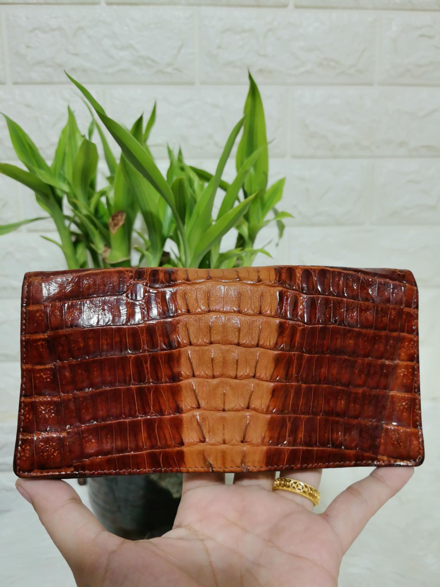 Japanese Brand JAPAN GENUINE CROCODILE LEATHER BI-FOLD LONG WALLET Size ONE SIZE - 1 Thumbnail
