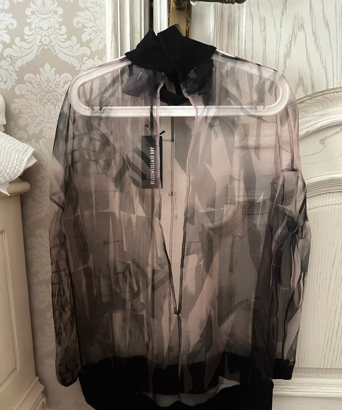 Ann Demeulemeester Ann Demeulemeester's runway-inspired silk geometric top Size XS / US 0-2 / IT 36-38 - 2 Thumbnail