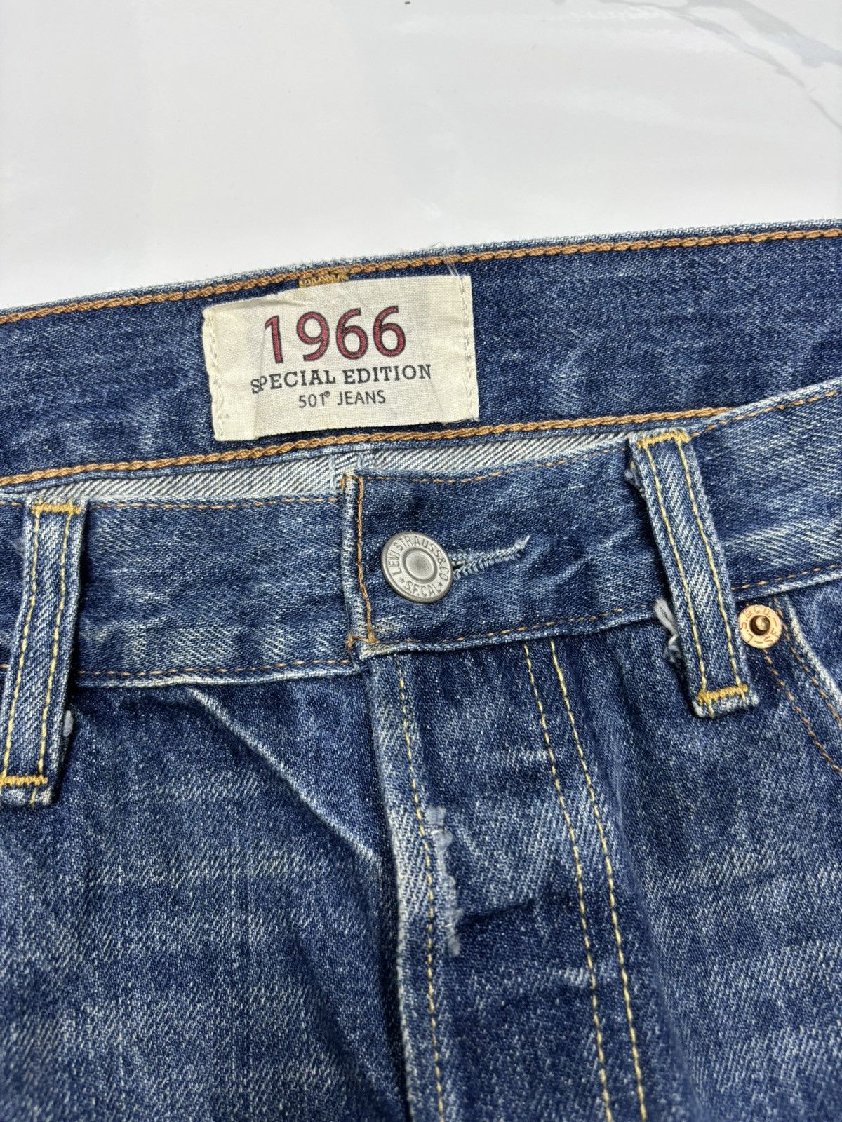 Levi's 🔥VTG LEVIS 501 1966 SPECIAL EDITION DISTRESSED DENIM JEANS Size US 30 / EU 46 - 9 Thumbnail
