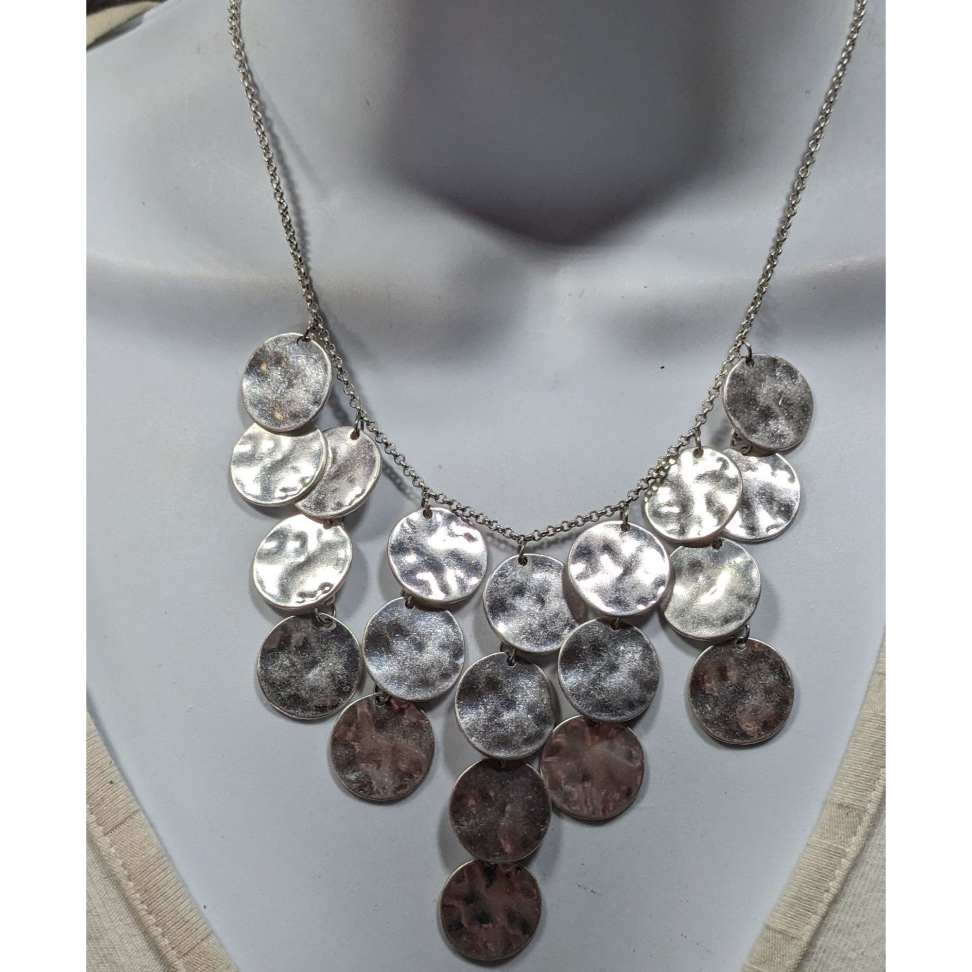 Other Premier Designs Hammered Silver Tone Disc Fringe Necklace Size ONE SIZE - 2 Thumbnail