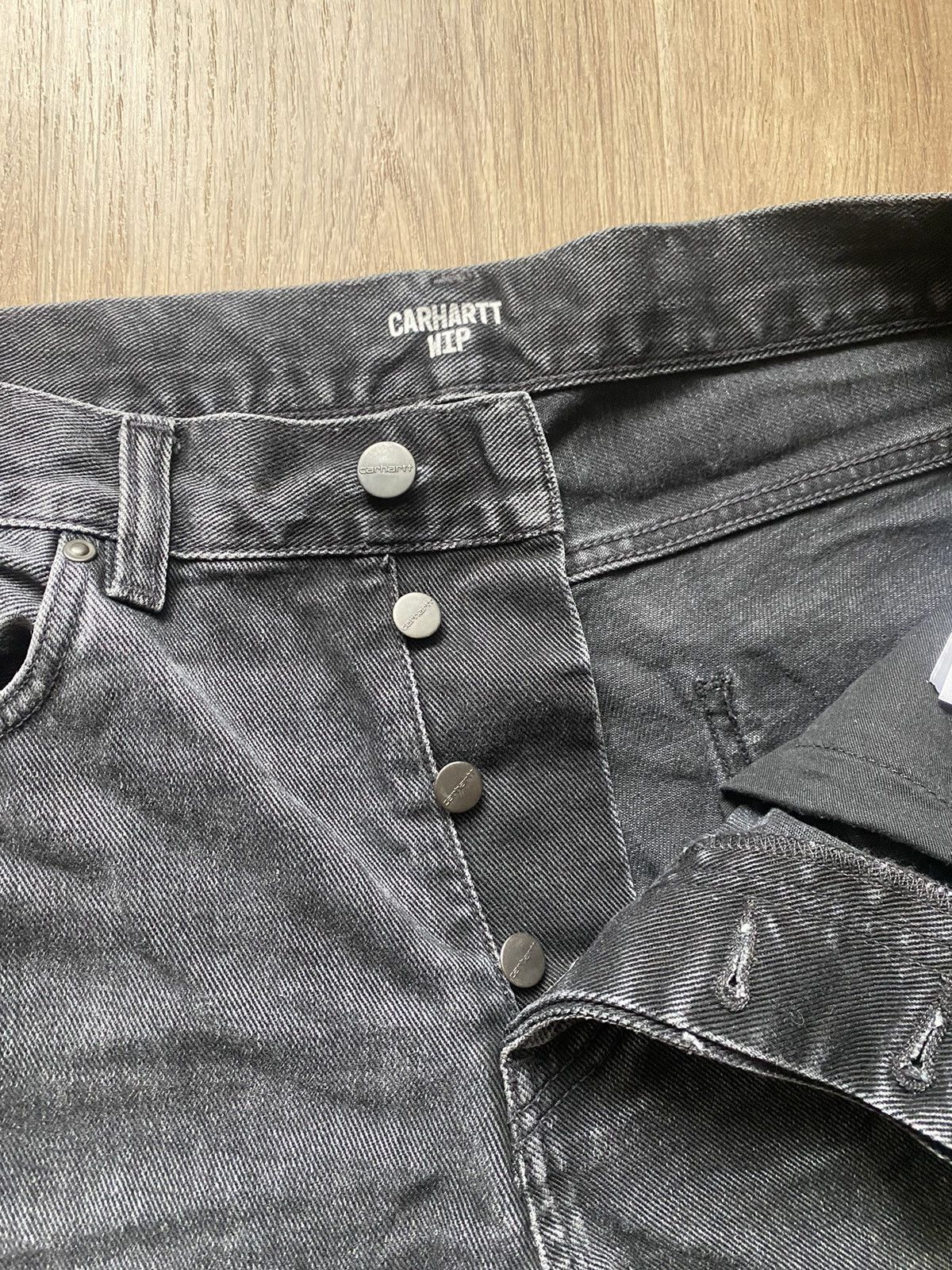 Carhartt × Vintage Vintage Carhartt baggy black denim shorts Size US 31 - 6 Thumbnail