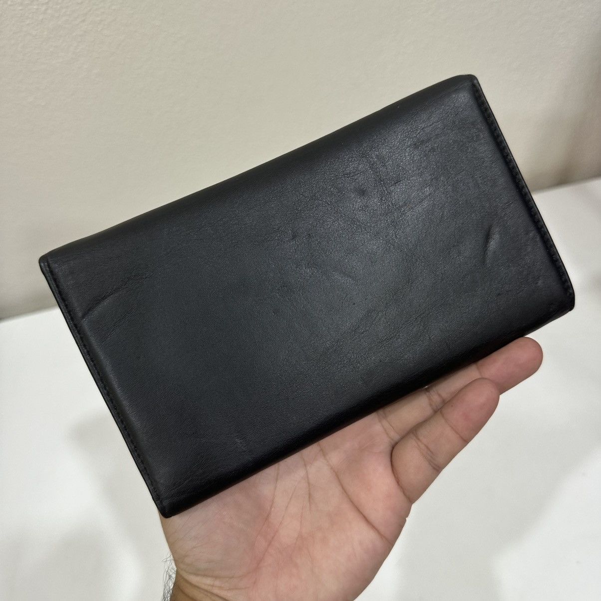 Chanel ‼️YES‼️VINTAGE CHANEL BLACK LEATHER WALLET WITH CC STITCH MARK Size ONE SIZE - 4 Thumbnail