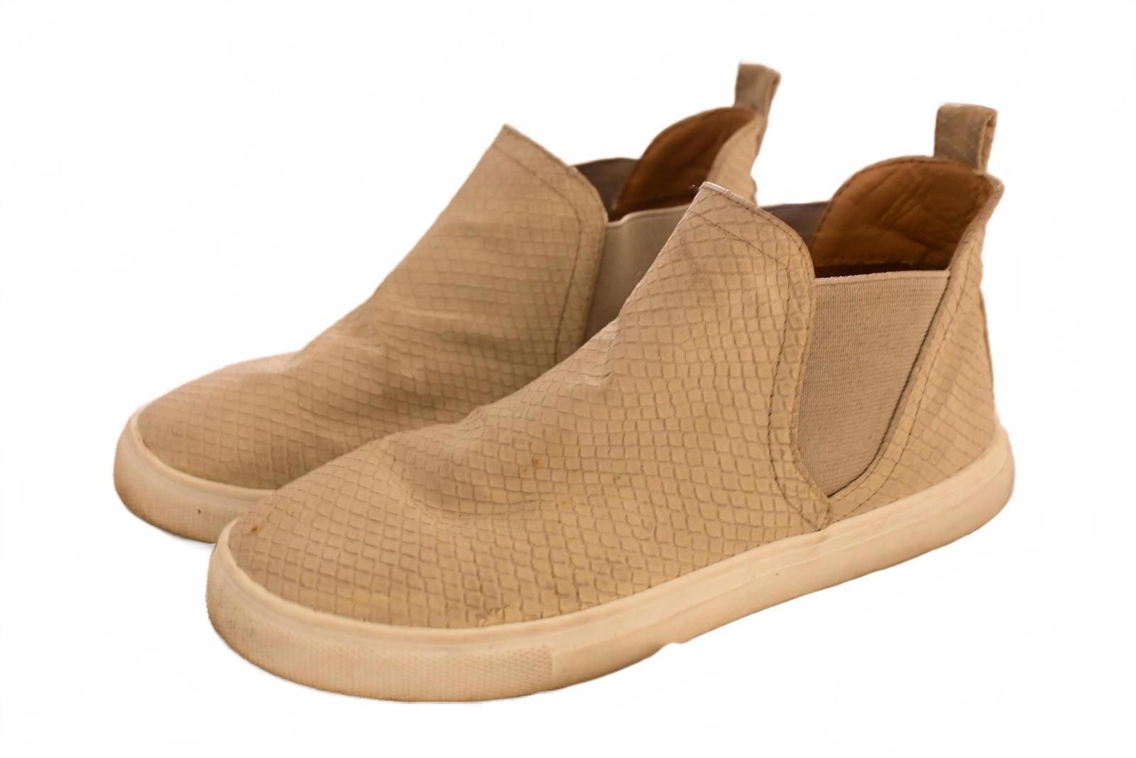 Unknown London Beige Slip-On Casual Shoes with Textured Upper Girls 7 Size US 7 / IT 37 - 6 Thumbnail