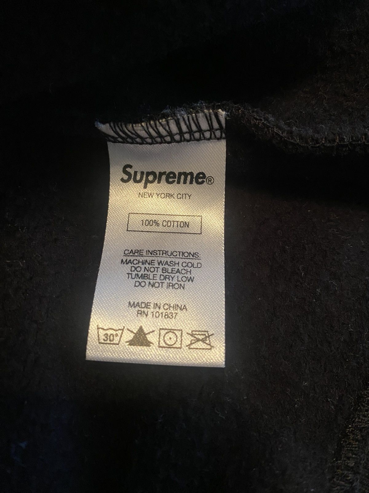 Supreme Supreme Mirror Logo Hood Size US M / EU 48-50 / 2 - 6 Thumbnail