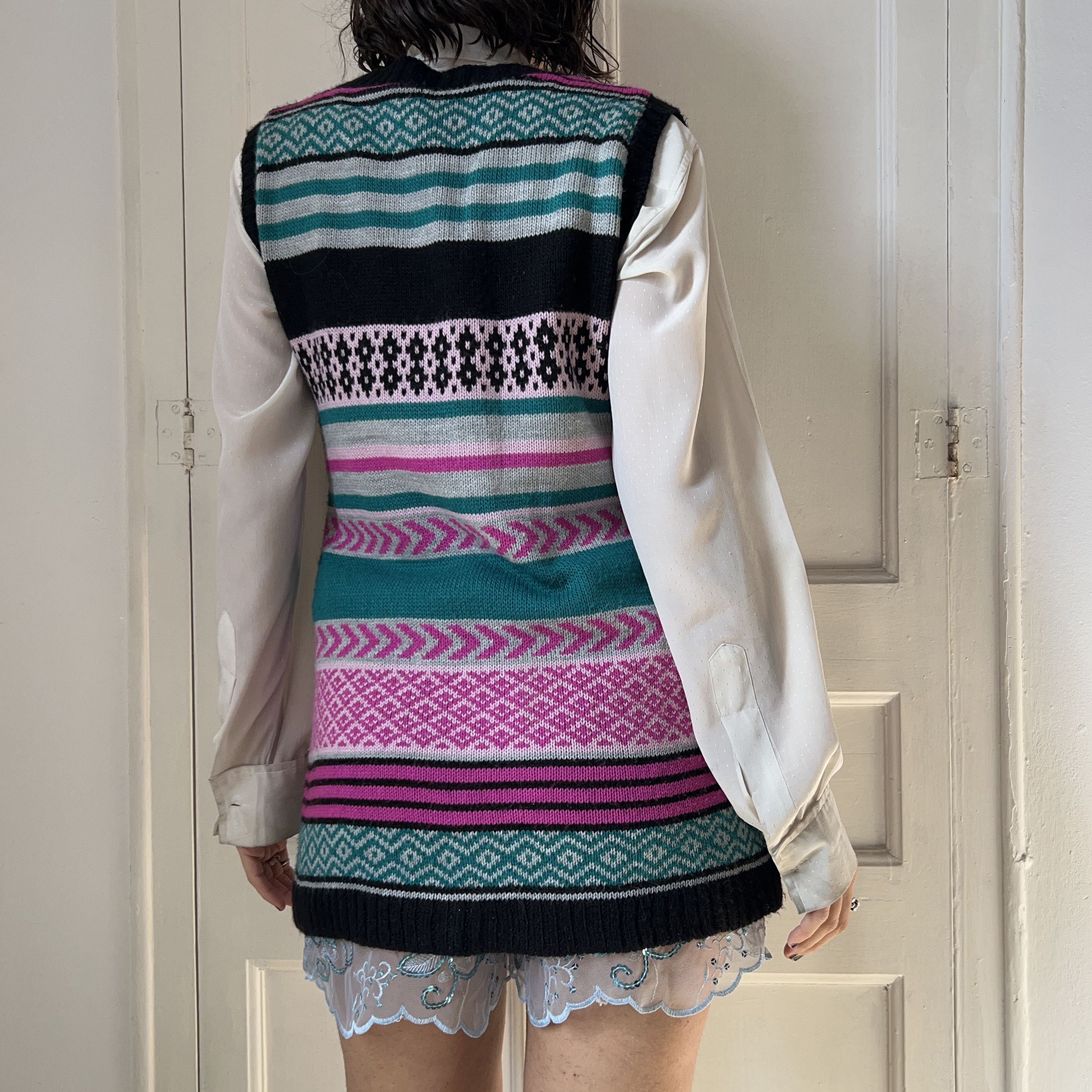 Vintage Vintage 90s Fair Isle Sweater Vest Size M / US 6-8 / IT 42-44 - 2 Thumbnail