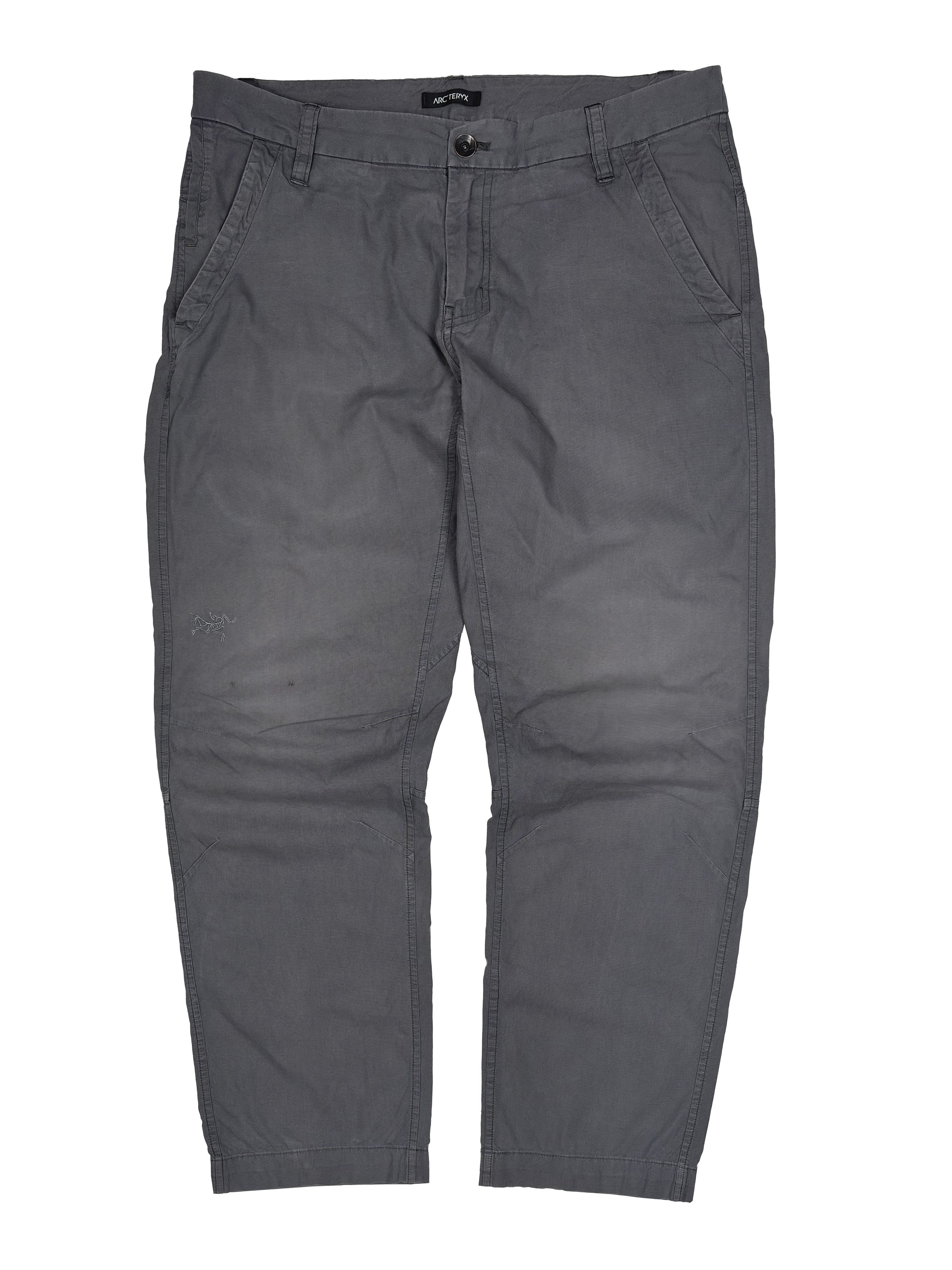 ARC&#39;TERYX - ARC&#39;TERYX　trim  fit coupe ajusteeパンツ　３２ ARC'TERYX アークテリクス Trim fit Coupe ajustee ハーフパンツ