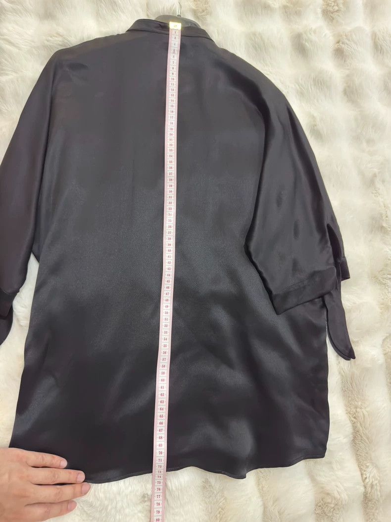 Saint Laurent Paris Saint Laurent Paris size 37 Show style ribbon silk shirt 2 Size US M / EU 48-50 / 2 - 9 Thumbnail