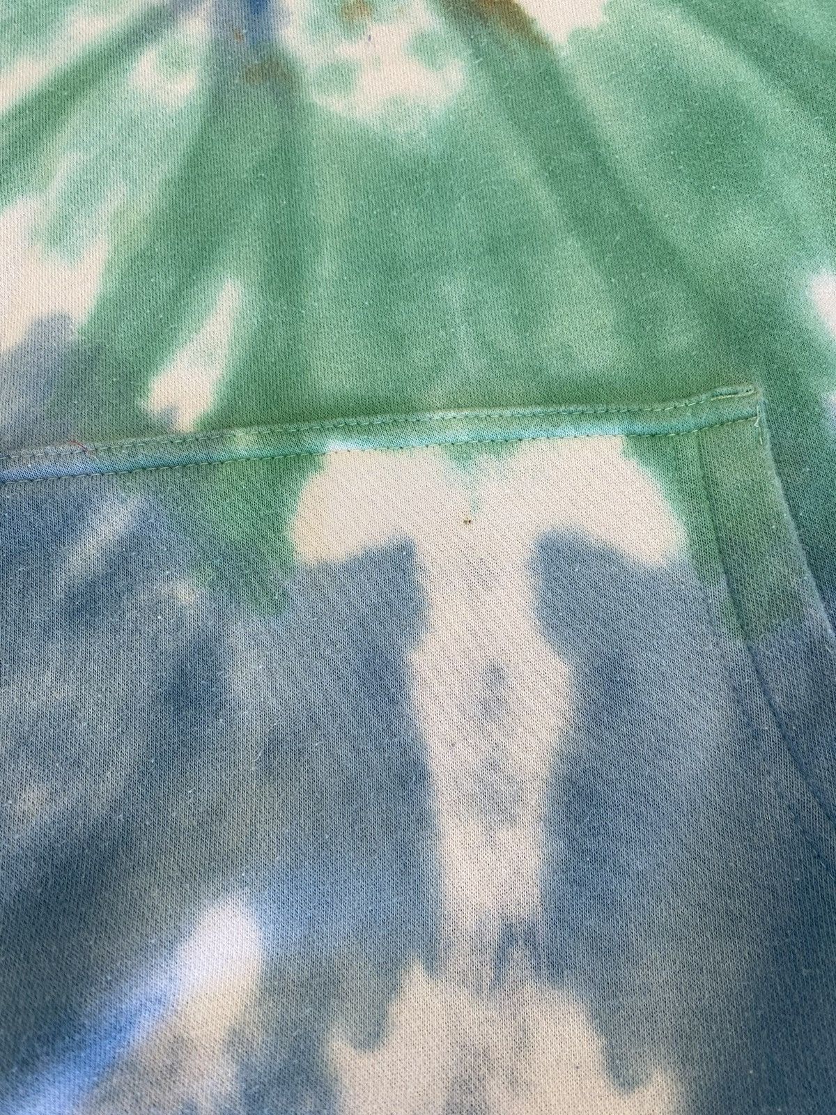 Travis Scott Travis Scott 2019 Astroworld Tie Dye Hoodie Size US L / EU 52-54 / 3 - 5 Thumbnail