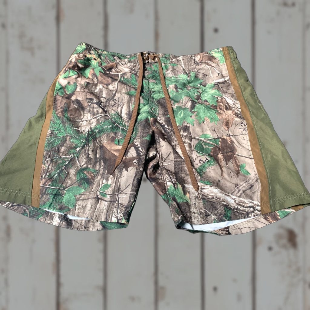 Realtree Bass Pro Shop Men RealTree Camo Swim Trunks Shorts 2XL Size US 39 - 1 Thumbnail