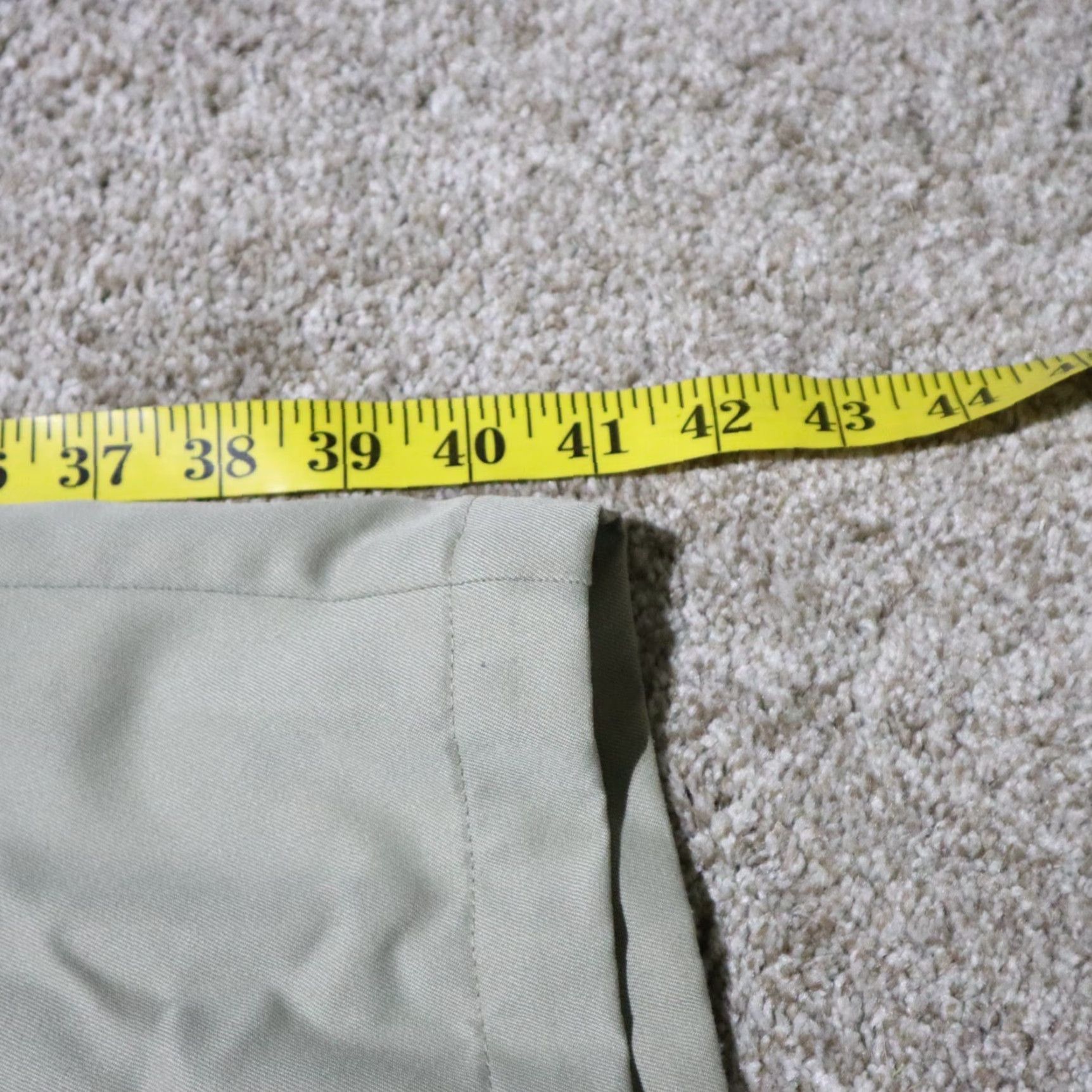 Izod IZOD Dress Pants Men's 40/30 Beige Polyester Relaxed Pleated Straight[/Color] Pants Size US 40 / EU 56 - 5 Thumbnail