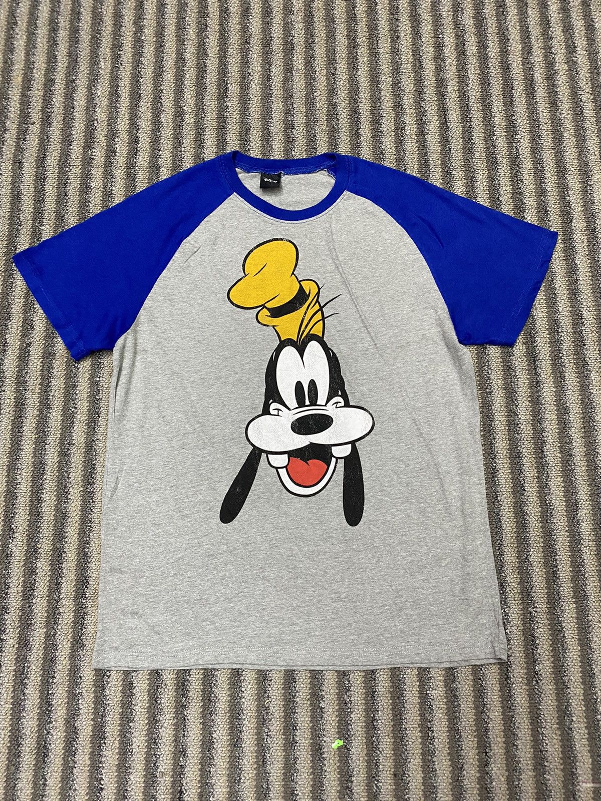 Disney Disney Goofy big print Tshirt Size US S / EU 44-46 / 1 - 1 Thumbnail