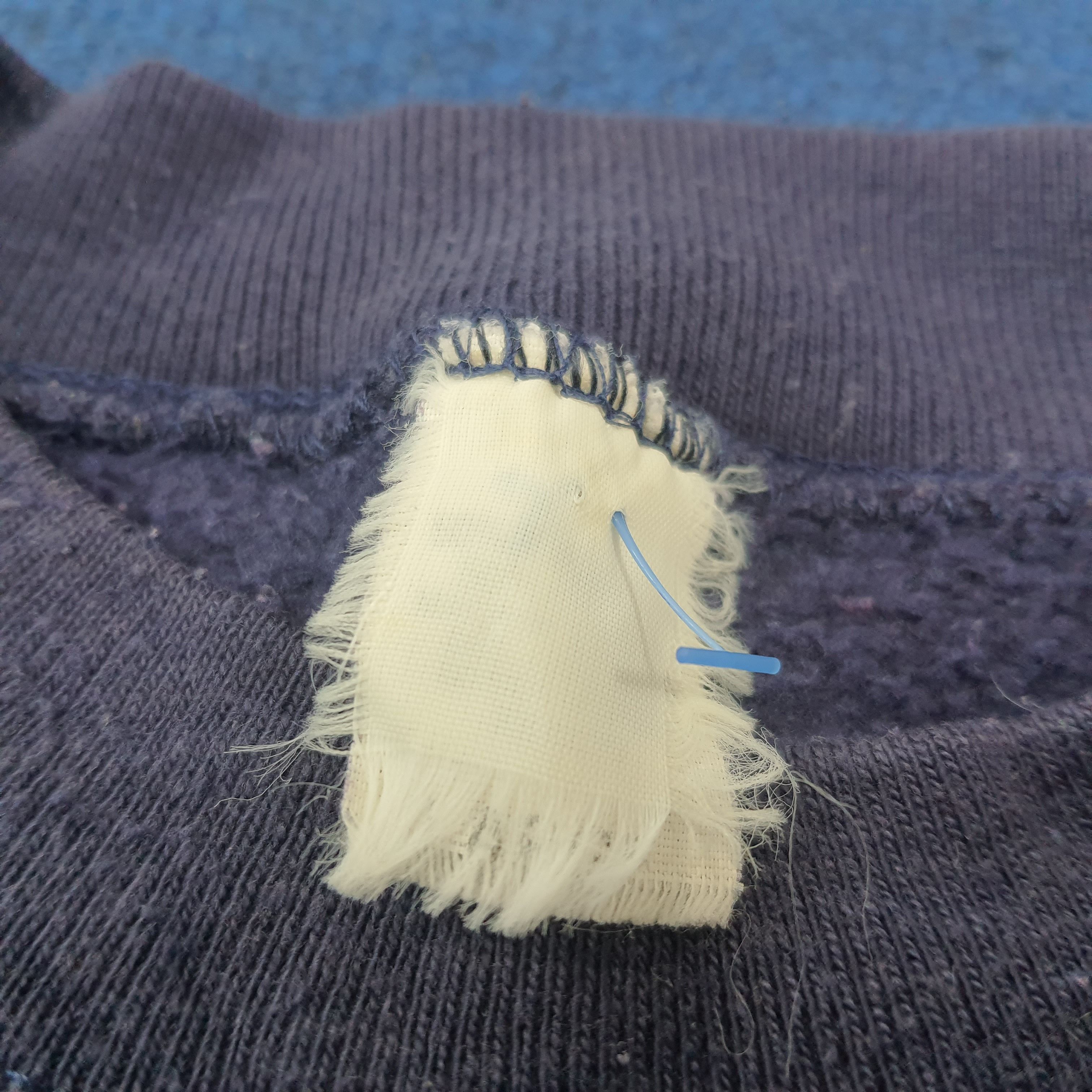Vintage Vintage ITALIAN PRIDE Embroidery Design Sweatshirt Size US S / EU 44-46 / 1 - 4 Thumbnail