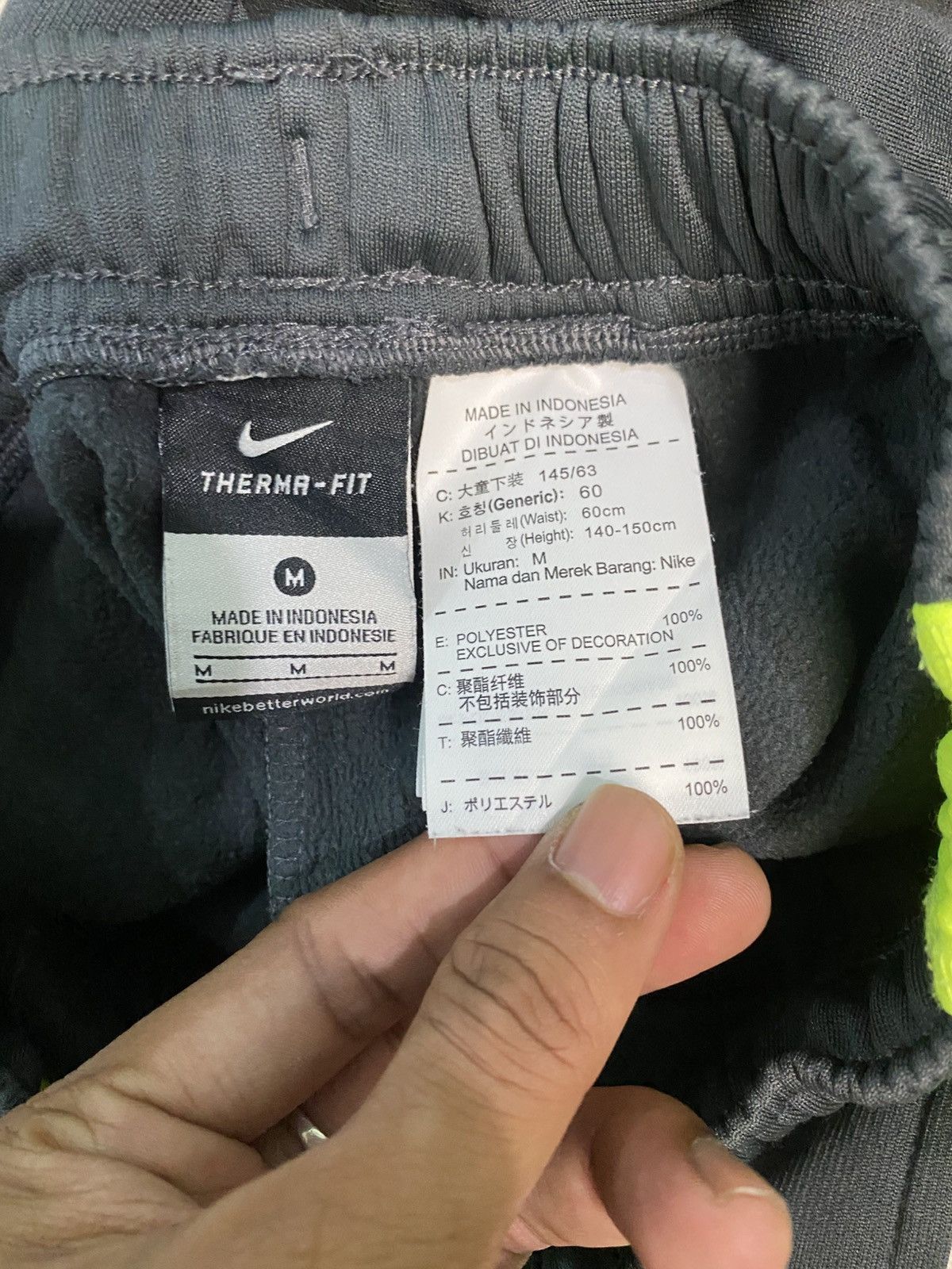 Carhartt Wip × Nike VINTAGE NIKE 90S BAGGY NYLON WIDE LEG SWOOSH TRACK PANTS Y2K Size US 28 / EU 44 - 3 Thumbnail
