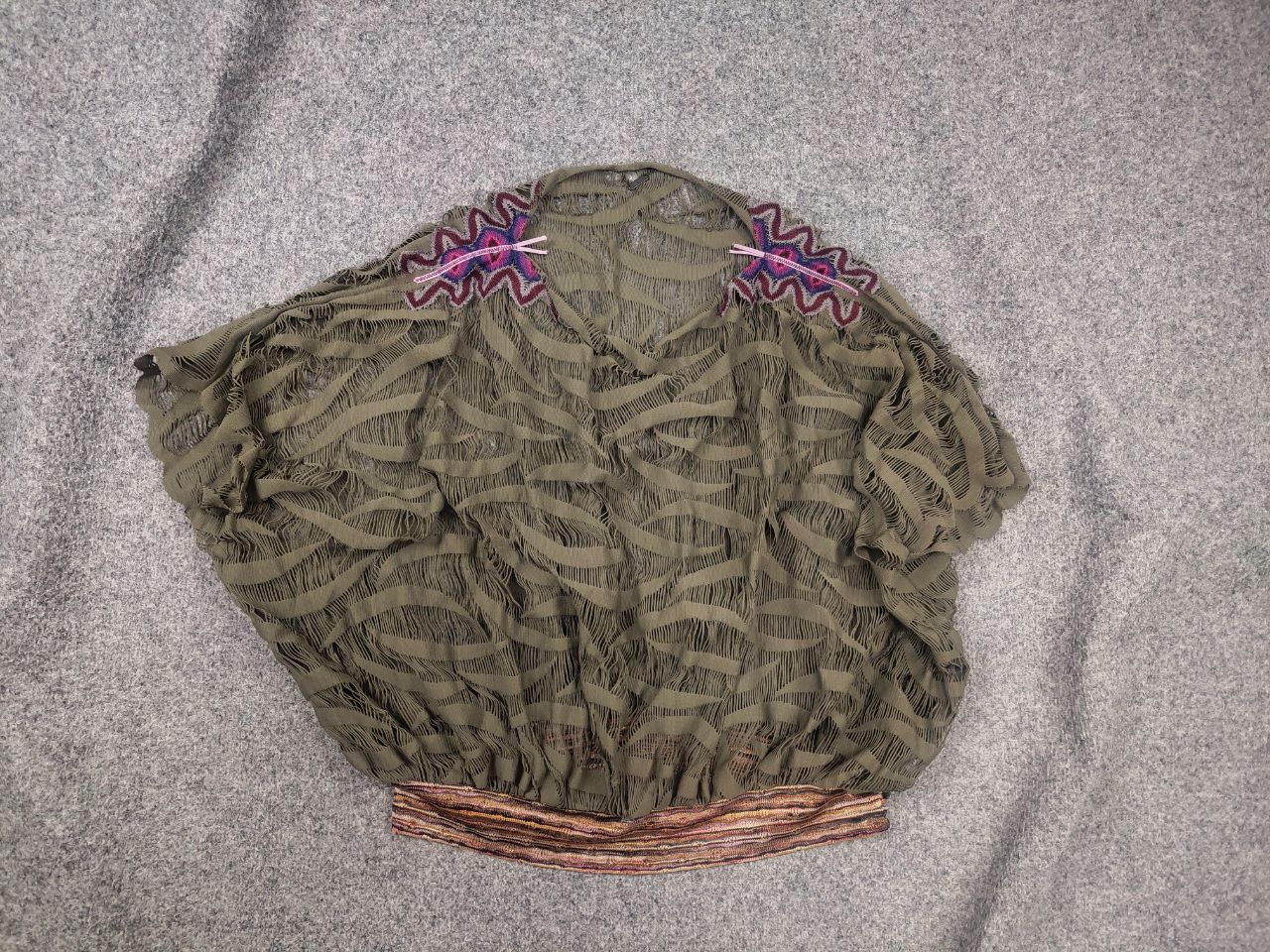 Custo Barcelona Custo Barcelona Top tunic Sheer Laser Cut Dolman Sleeve Size M / US 6-8 / IT 42-44 - 1 Thumbnail