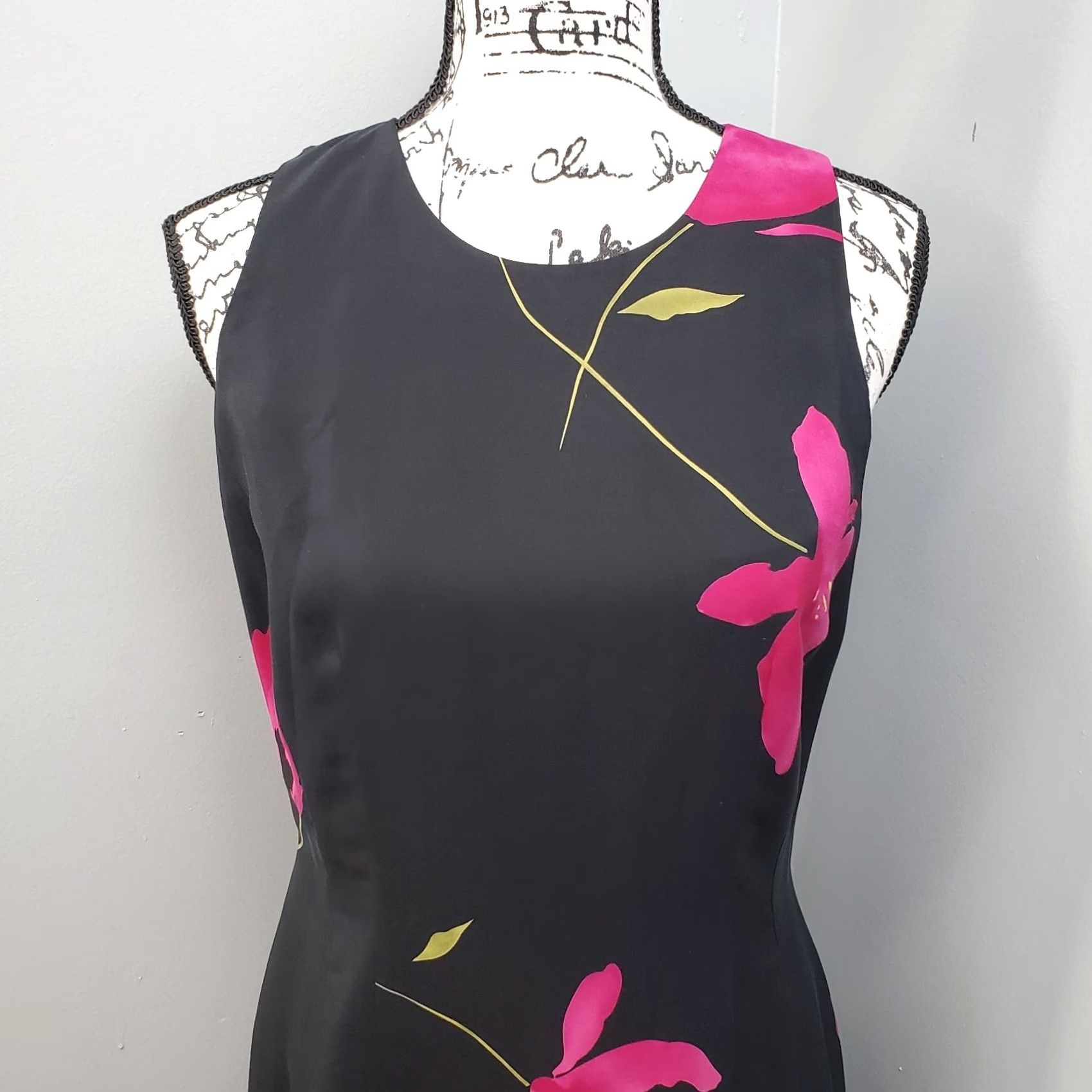 MAGGY LONDON Maggy London Womens Midi Dress 8 Black Floral Silk Round Neck Keyhole Back Zip VINTAGE? No, Regular? Size M / US 6-8 / IT 42-44 - 3 Thumbnail
