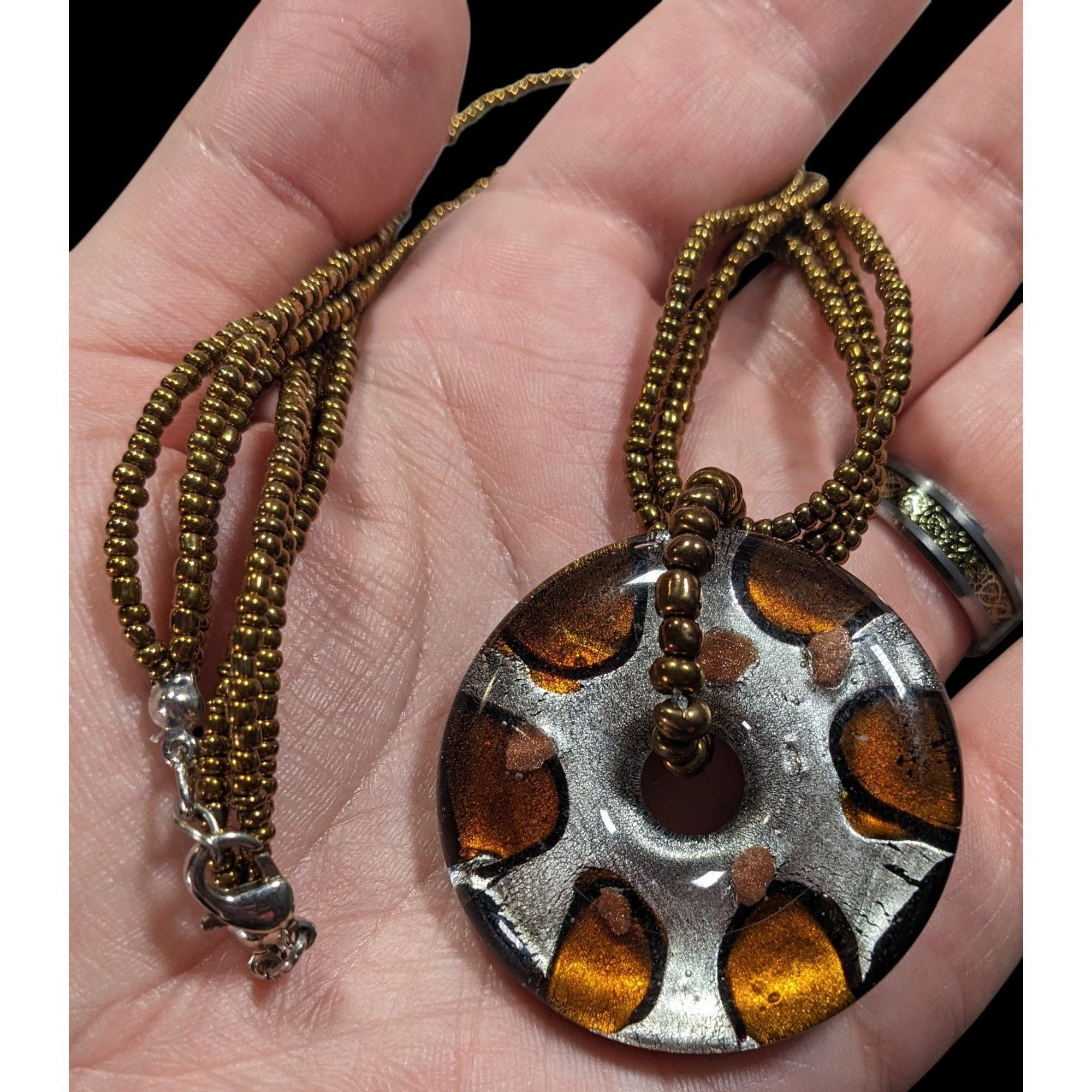 Other Metallic Glass Donut Pendant Necklace Silver And Gold Tone W Size ONE SIZE - 5 Thumbnail