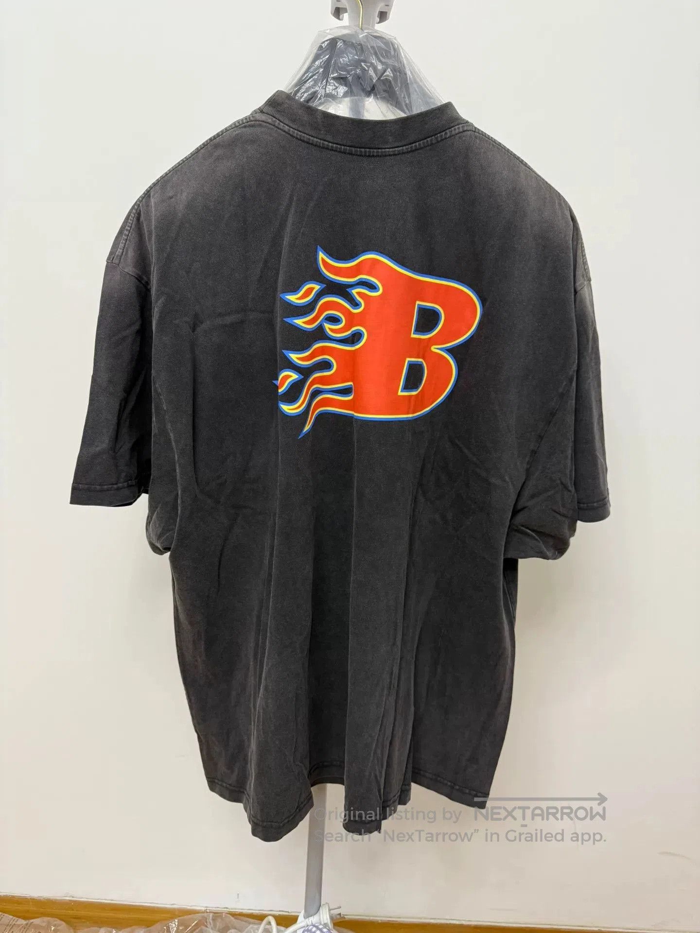 Balenciaga Balenciaga Flame Logo Reversible Short Sleeve Tee. Size US S / EU 44-46 / 1 - 2 Thumbnail