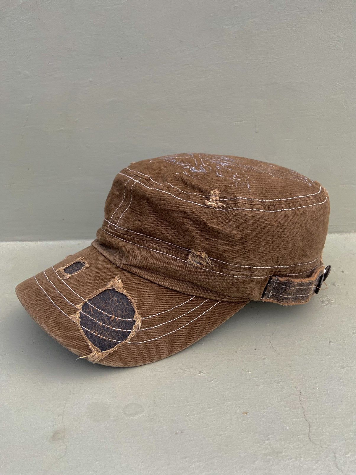 If Six Was Nine 2000s punk skulls ditsetressed ifsixwasnine patrol hat Size ONE SIZE - 4 Thumbnail