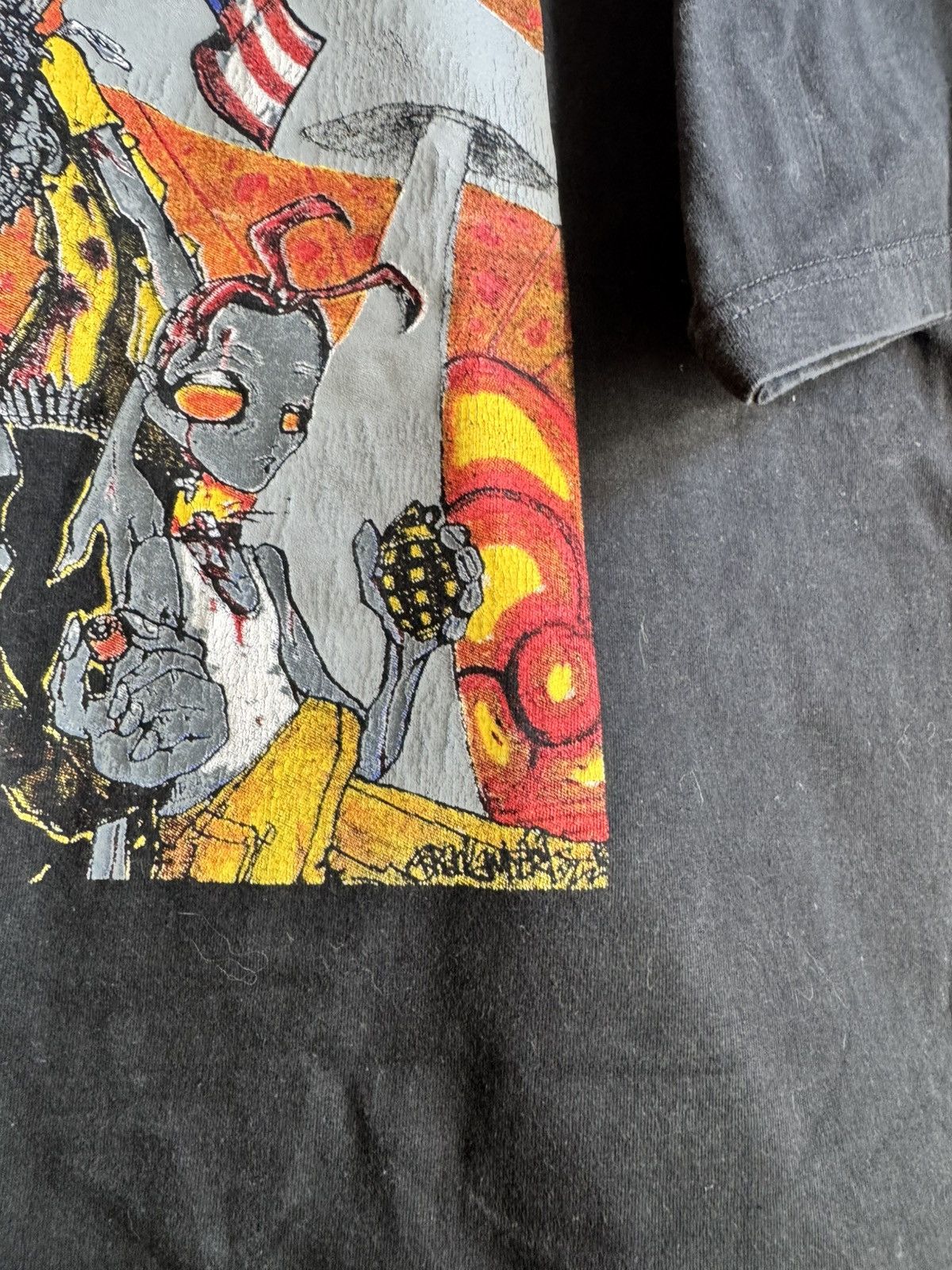 Band Tees Vintage 00s System Of A Down Mushroom Band T-shirt Nu Metal Size US L / EU 52-54 / 3 - 3 Thumbnail