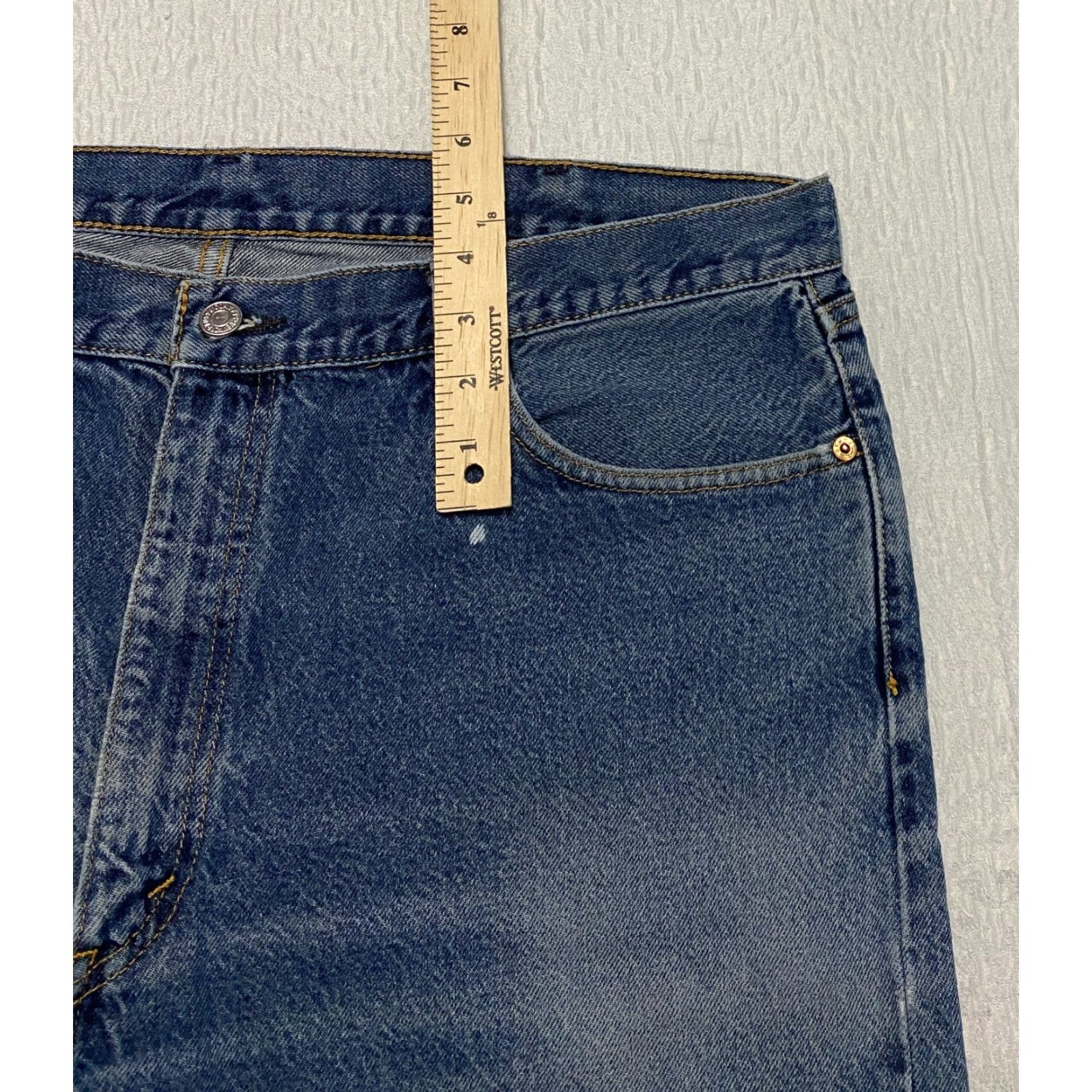 Levi's VINTAGE Levis 505 Jeans Blue Denim Straight Fit 42x32 Mens Jeans 5-Pocket Regular 100% Cotton Blue Denim USA Levi's 500 Series Mens Size US 42 / EU 58 - 2 Thumbnail