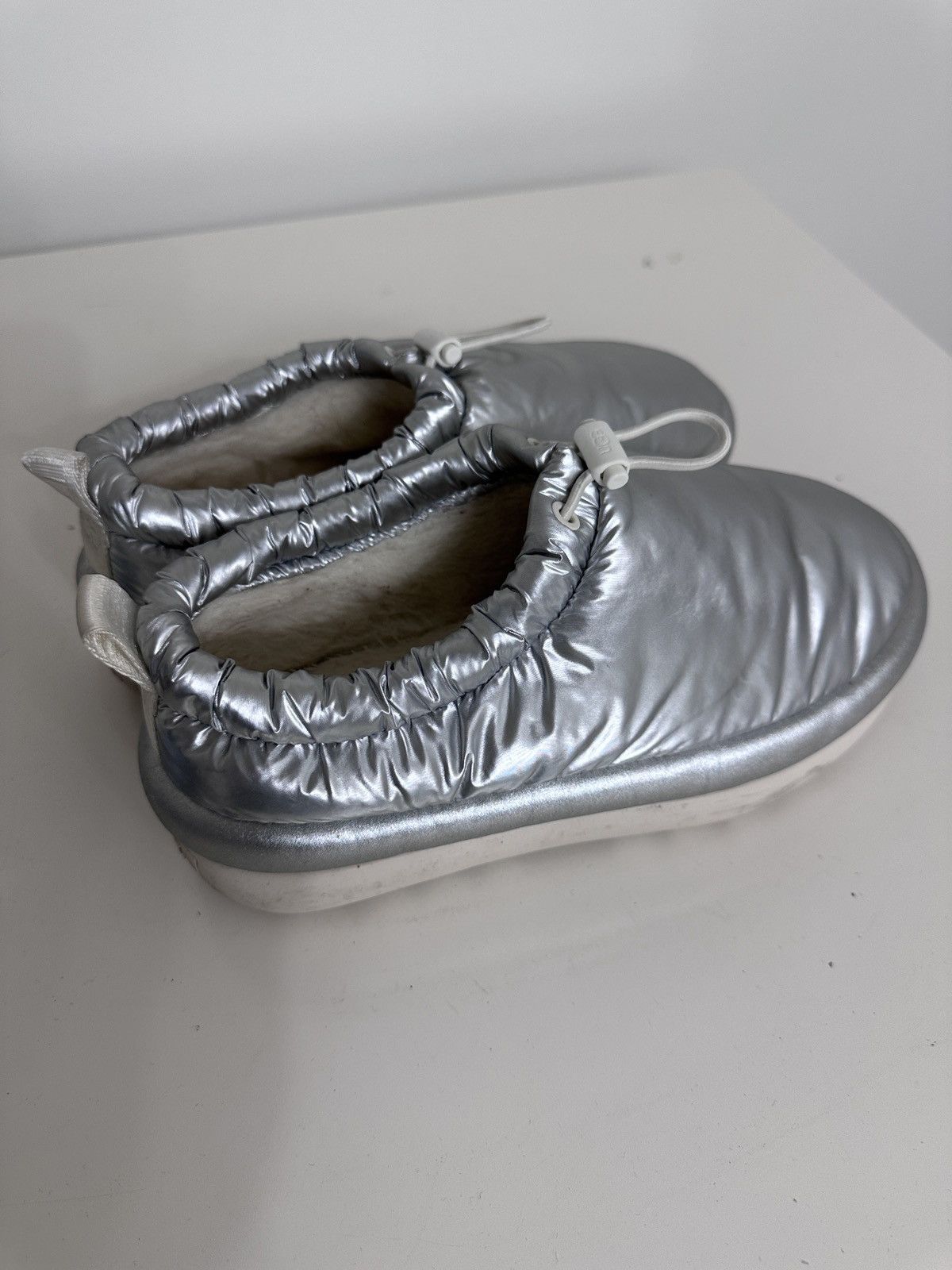 Ugg Silver Metallic Women’s Ugg boots size 8 Size US 8 / IT 38 - 2 Thumbnail
