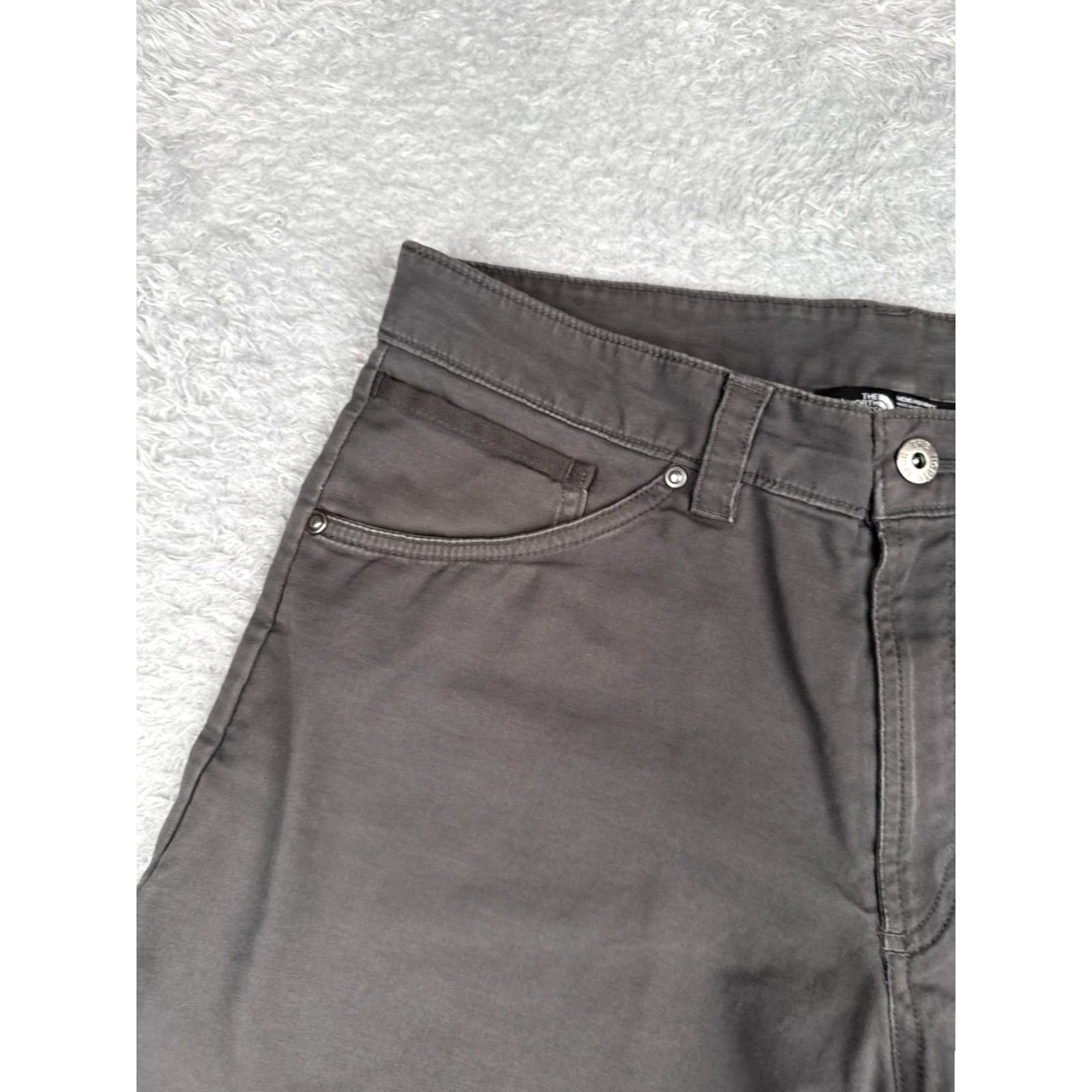 The North Face VINTAGE The North Face Short Men 30 Gray Chino Cotton Blend Hiking Camping 34x10 Size US 30 / EU 46 - 4 Thumbnail