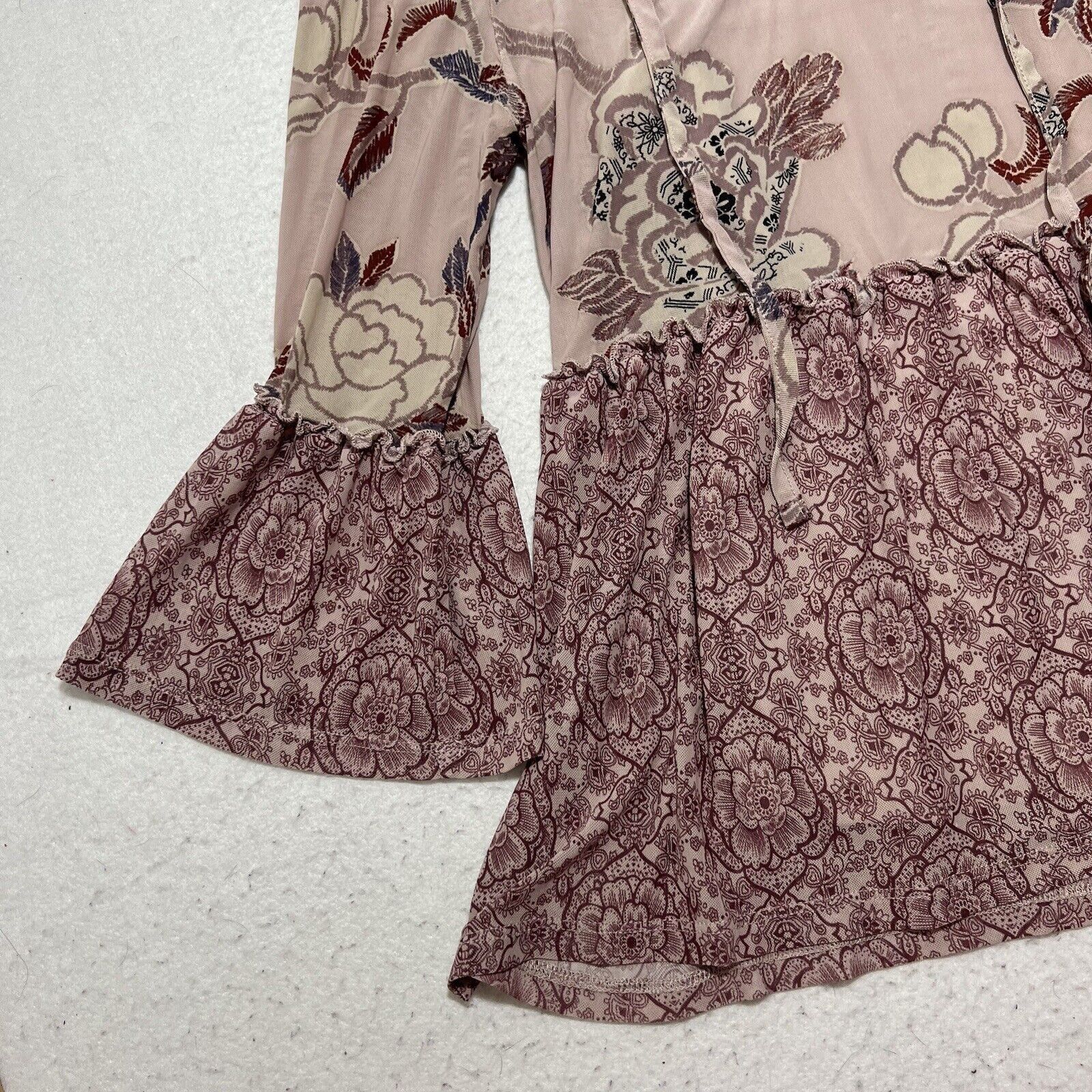 Target Basics Knox Rose XS Babydoll Blouse Bell Sleeve Floral Top Size XS / US 0-2 / IT 36-38 - 4 Thumbnail