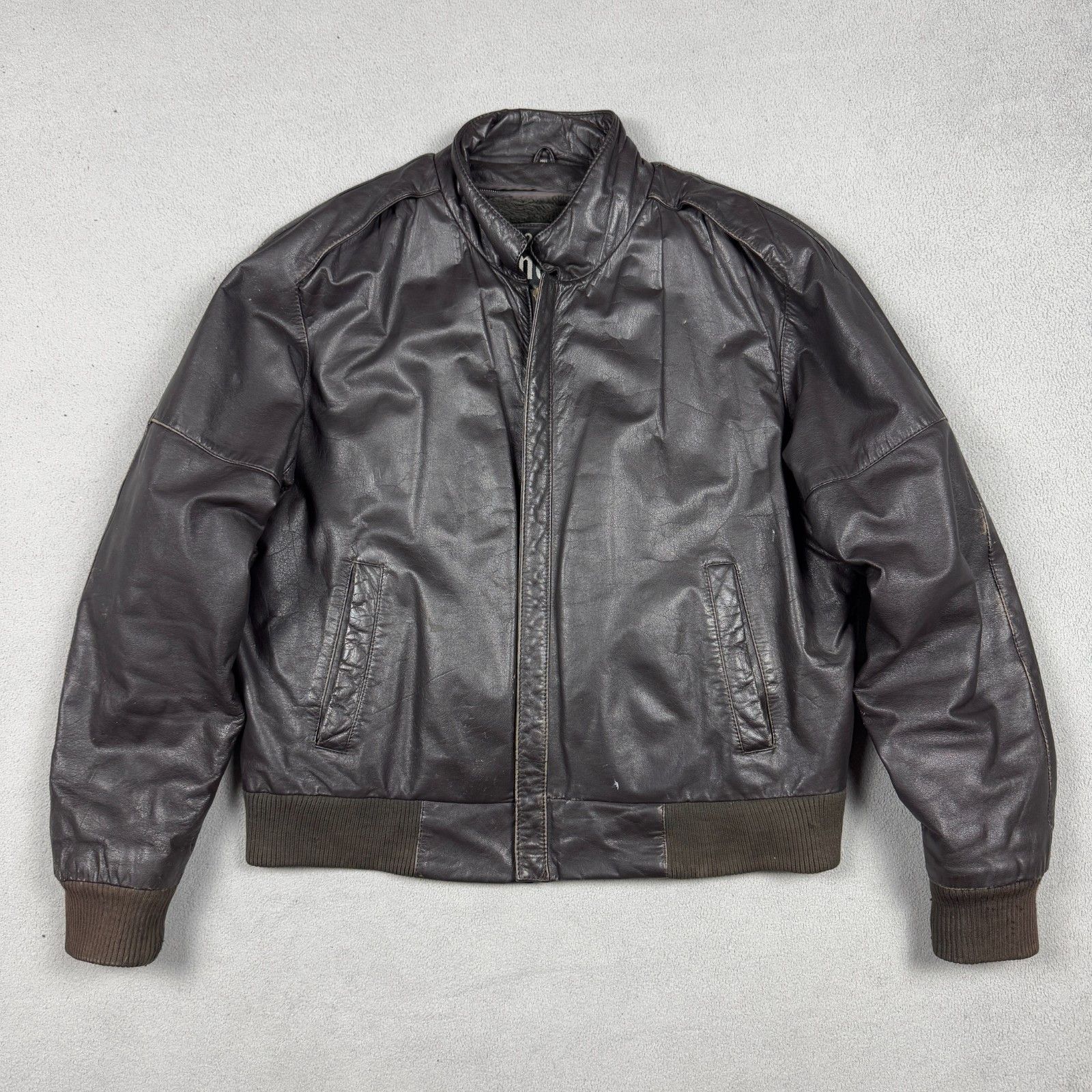 Vintage Vintage Leather Bomber Jacket Brown Sherpa Lined Quilted L Size US L / EU 52-54 / 3 - 1 Thumbnail