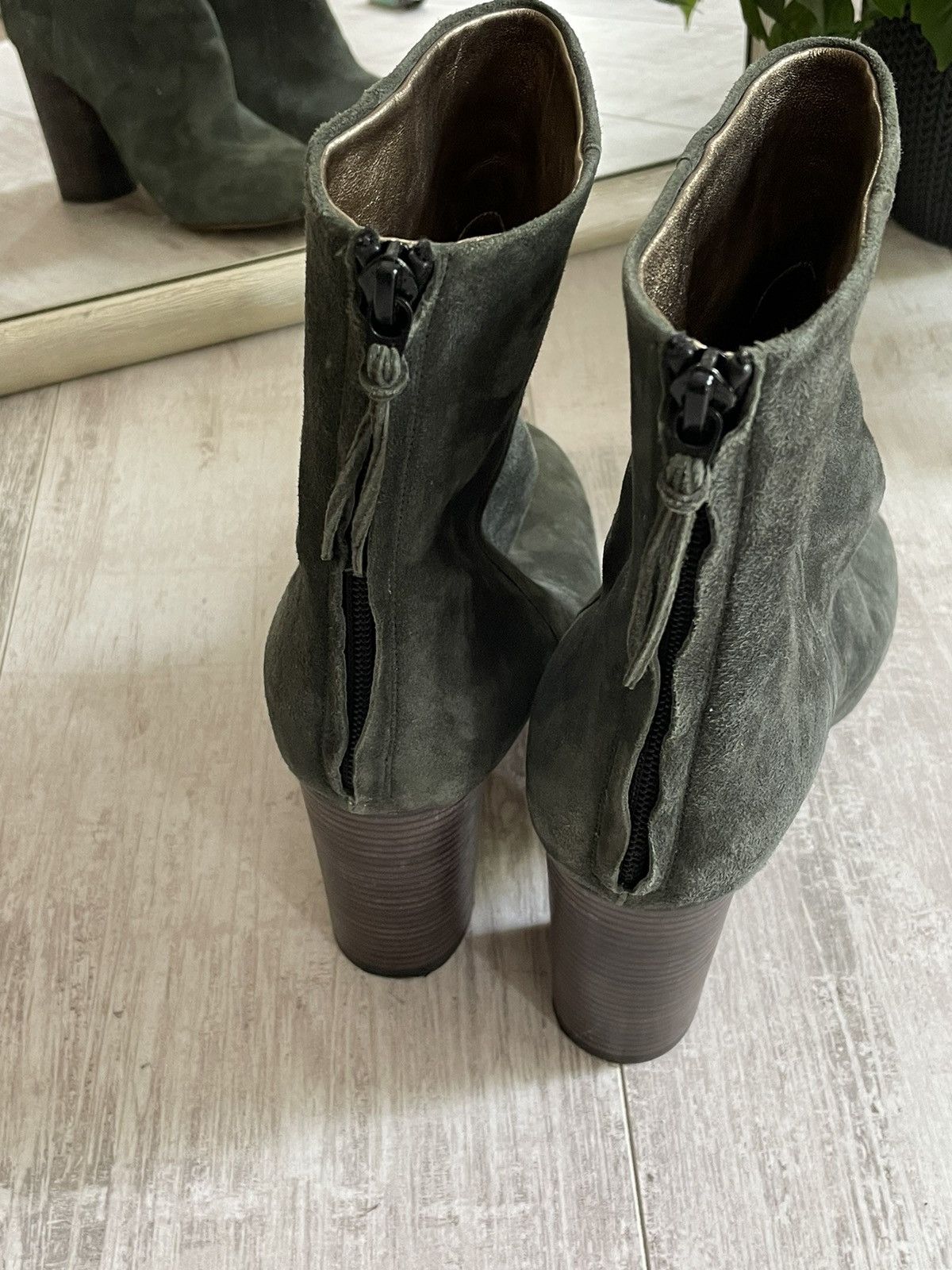 Isabel Marant Isabel Marant Suede Ankle Boots Green RARE Size US 9 / IT 39 - 4 Thumbnail