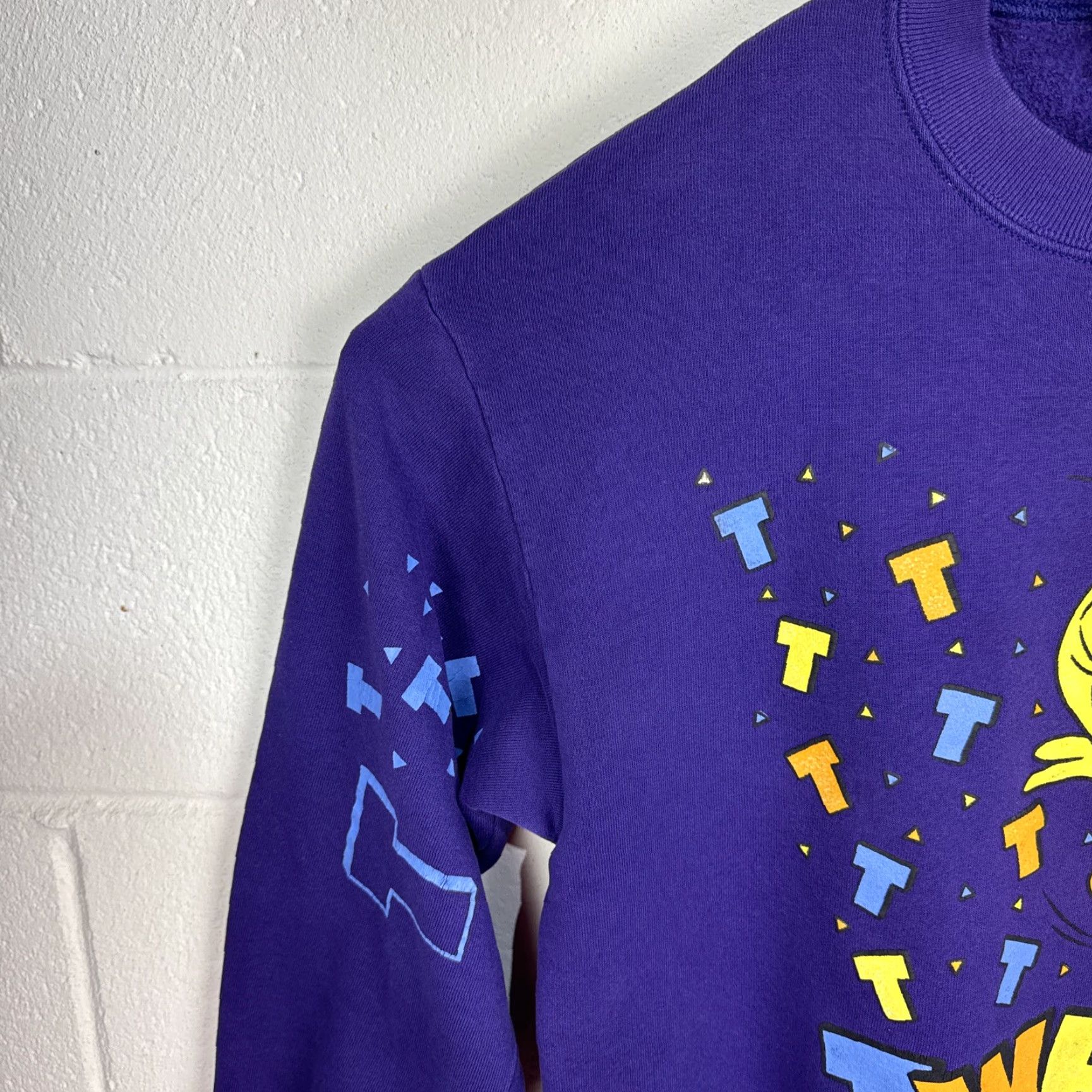 Vintage VINTAGE Garment Graphics Tweety Bird Crewneck Sweatshirt Large Purple Sweatshirt Unisex Adults Graphic Print Pullover Crew Neck Shirt Size US L / EU 52-54 / 3 - 4 Thumbnail