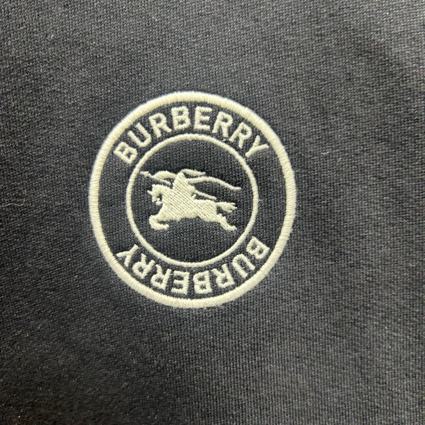 Burberry Burberry Horseferry Black Sweatshirt Size L ys001033 Size US L / EU 52-54 / 3 - 3 Thumbnail