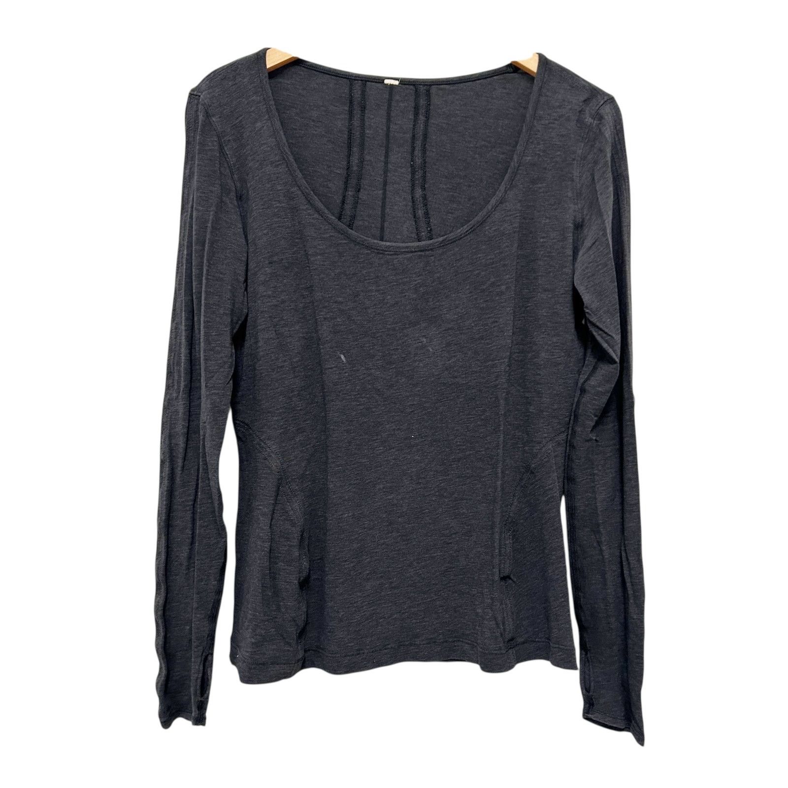 Lululemon Lululemon Lot of 6 Long Sleeve Shirts Sz M FLAWS Size M / US 6-8 / IT 42-44 - 7 Thumbnail