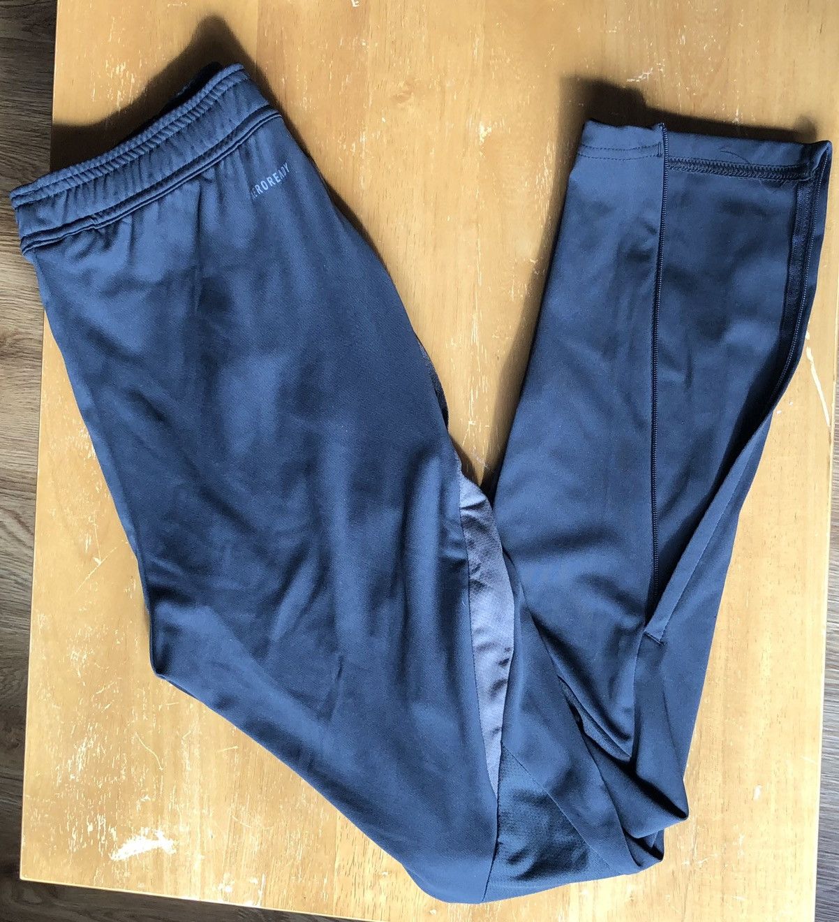 Adidas ADIDAS REAL MADRID Gray GREY FOOTBALL TRAINING PANTS 24/25 Size US 30 / EU 46 - 4 Thumbnail