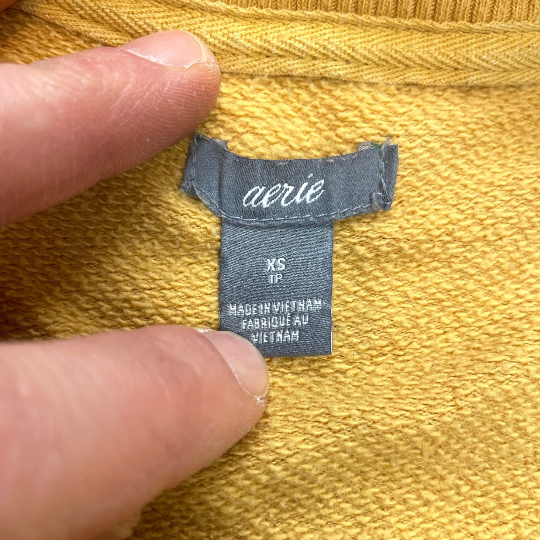 Vintage VINTAGE Aerie American Eagle Sweatshirt Womens XS Yellow Pullover Wild Flower Logo Knit Crew Neck Long Sleeve Size XS / US 0-2 / IT 36-38 - 3 Thumbnail