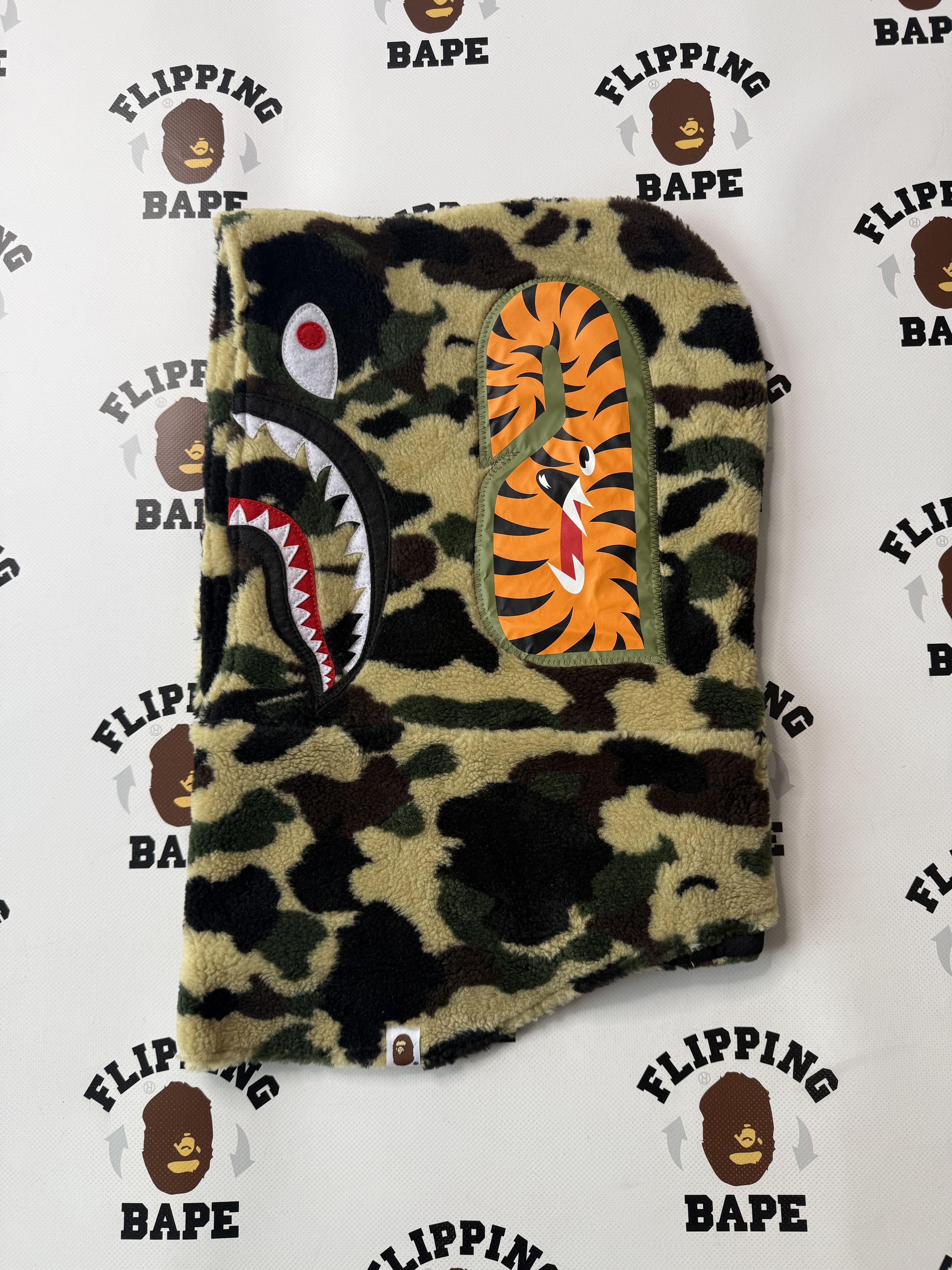 Bape 1ST CAMO SHARK BOA SNOOD Size ONE SIZE - 9 Thumbnail