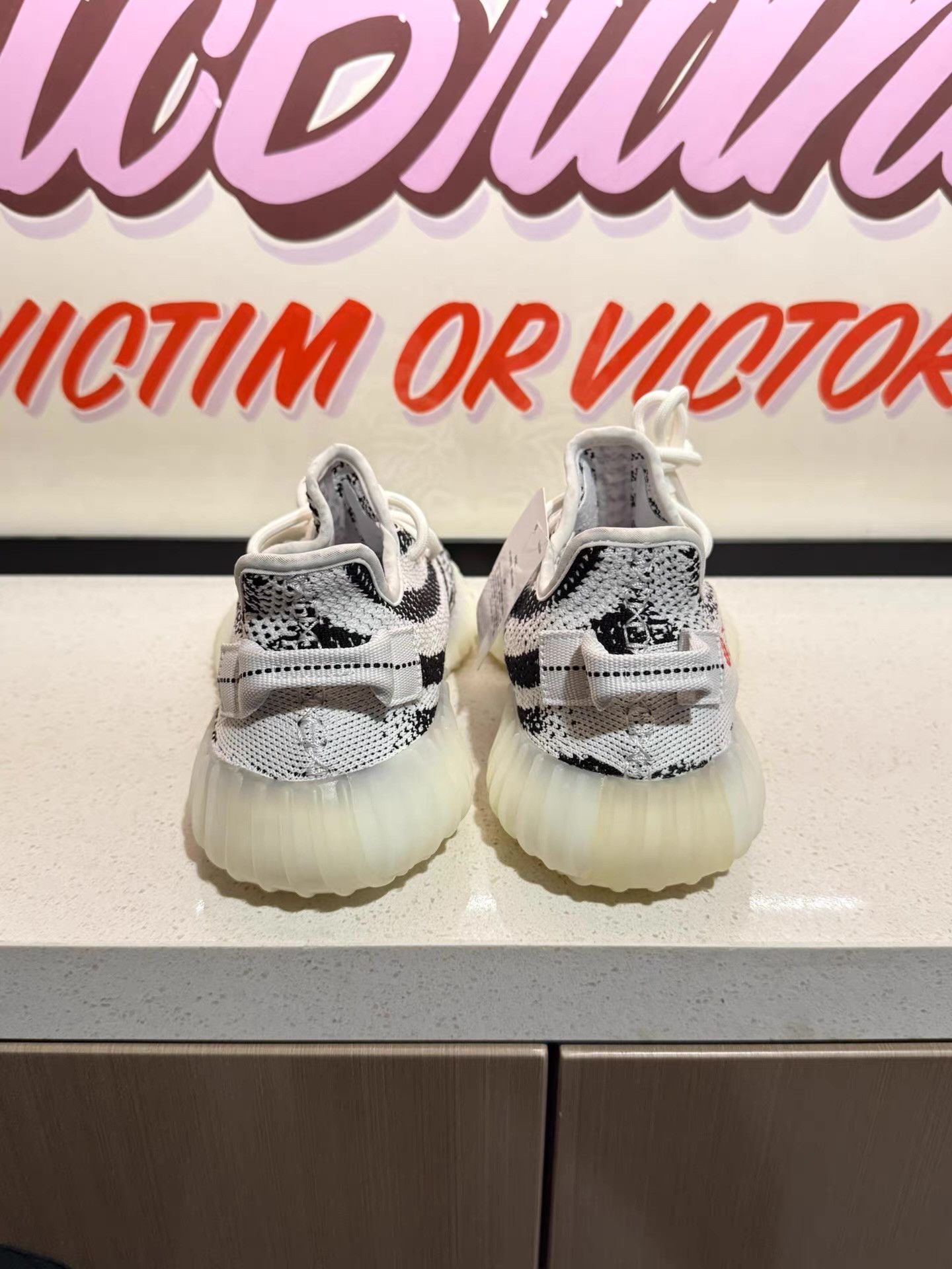 Adidas adidas Originals Yeezy Boost 350 V2 Zebra Ｑ20 Size US 5 / EU 37 - 4 Thumbnail