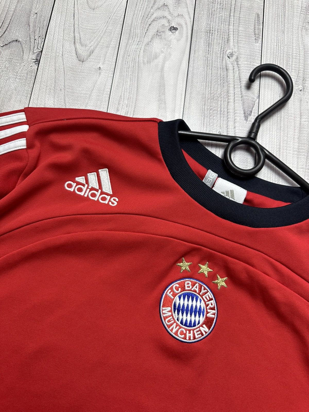 Adidas × Vintage Vintage adidas Bayern Munich soccer sweatshirt size M/L Size US M / EU 48-50 / 2 - 3 Thumbnail