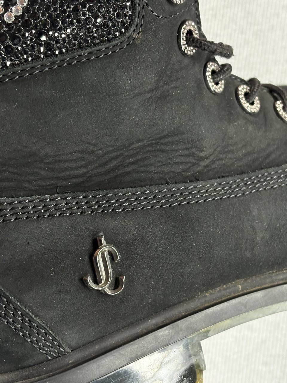 Jimmy Choo × Timberland Jimmy Choo x Timberland crystal utility boots black nubuk Size US 10 / EU 43 - 8 Thumbnail