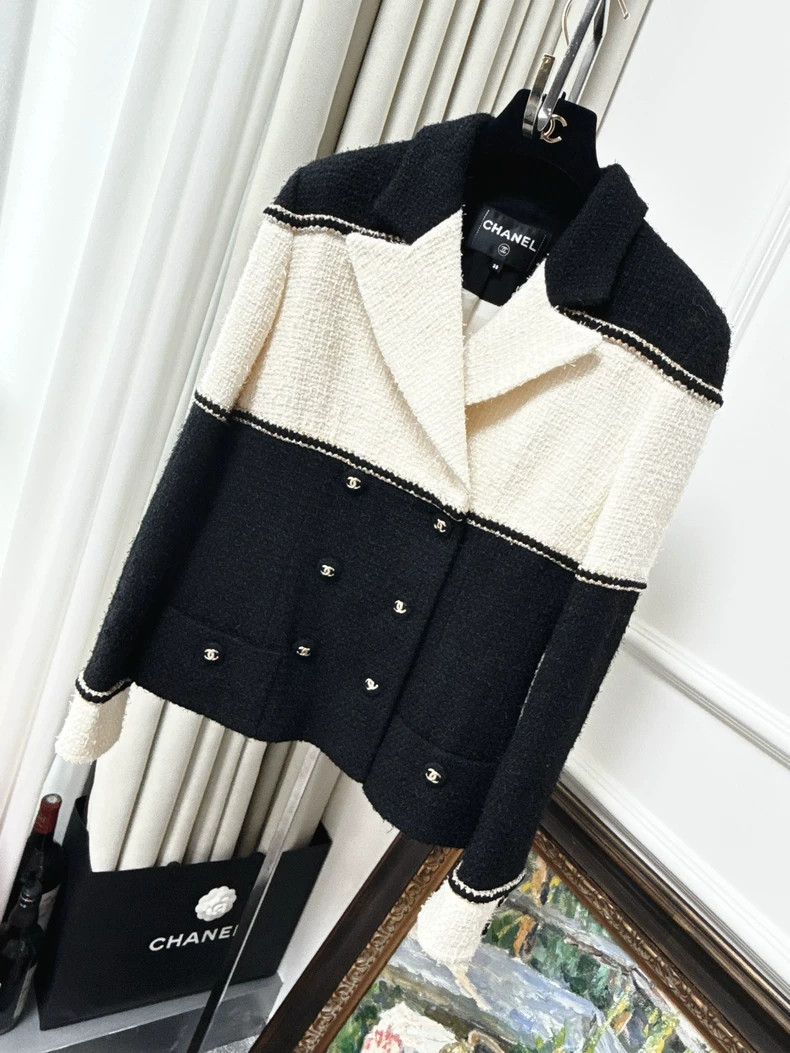 Chanel Chanel 20A Kangpeng Street black and white color-blocked d Size XS / US 0-2 / IT 36-38 - 9 Thumbnail